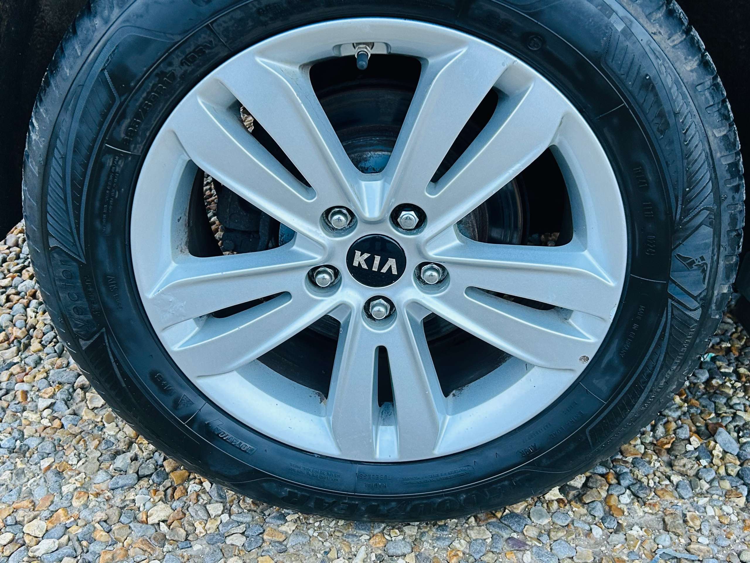 A 2016 KIA SPORTAGE 2.0 CRDi KX-2 SUV 5dr Diesel Manual AWD Euro 6 (134 bhp) A 2016 KIA SPORTAGE 2.0 CRDi KX-2 SUV 5dr Diesel Manual AWD Euro 6 (134 bhp)