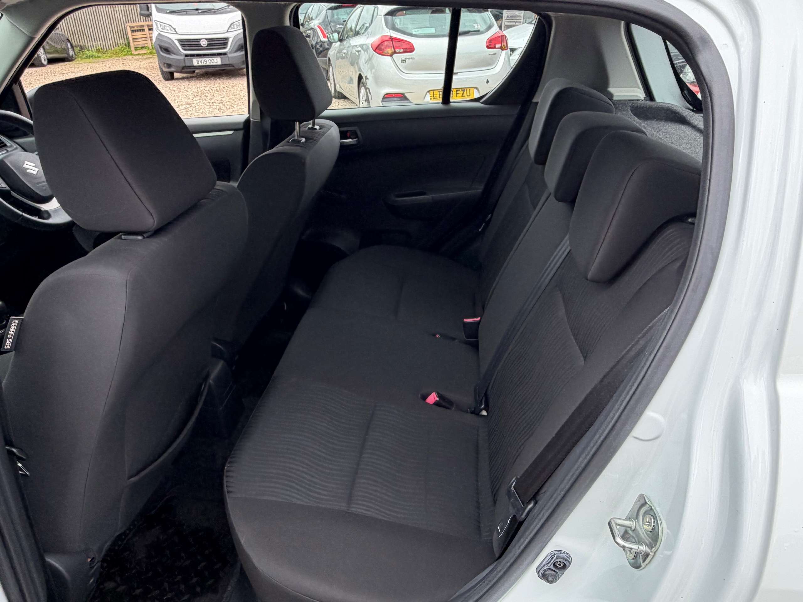 2012 SUZUKI SWIFT 2012 SUZUKI SWIFT