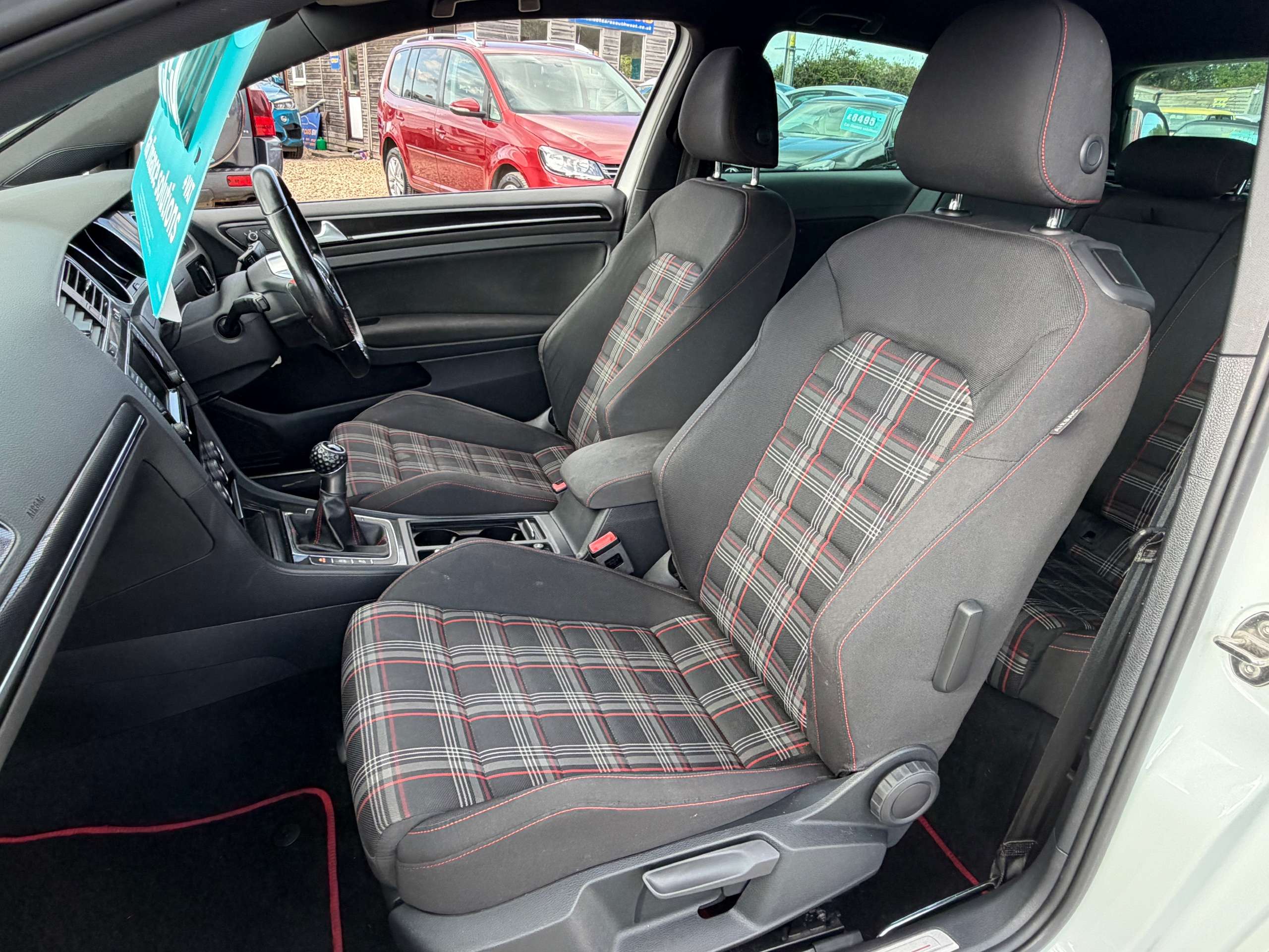 2015 VOLKSWAGEN GOLF 2015 VOLKSWAGEN GOLF