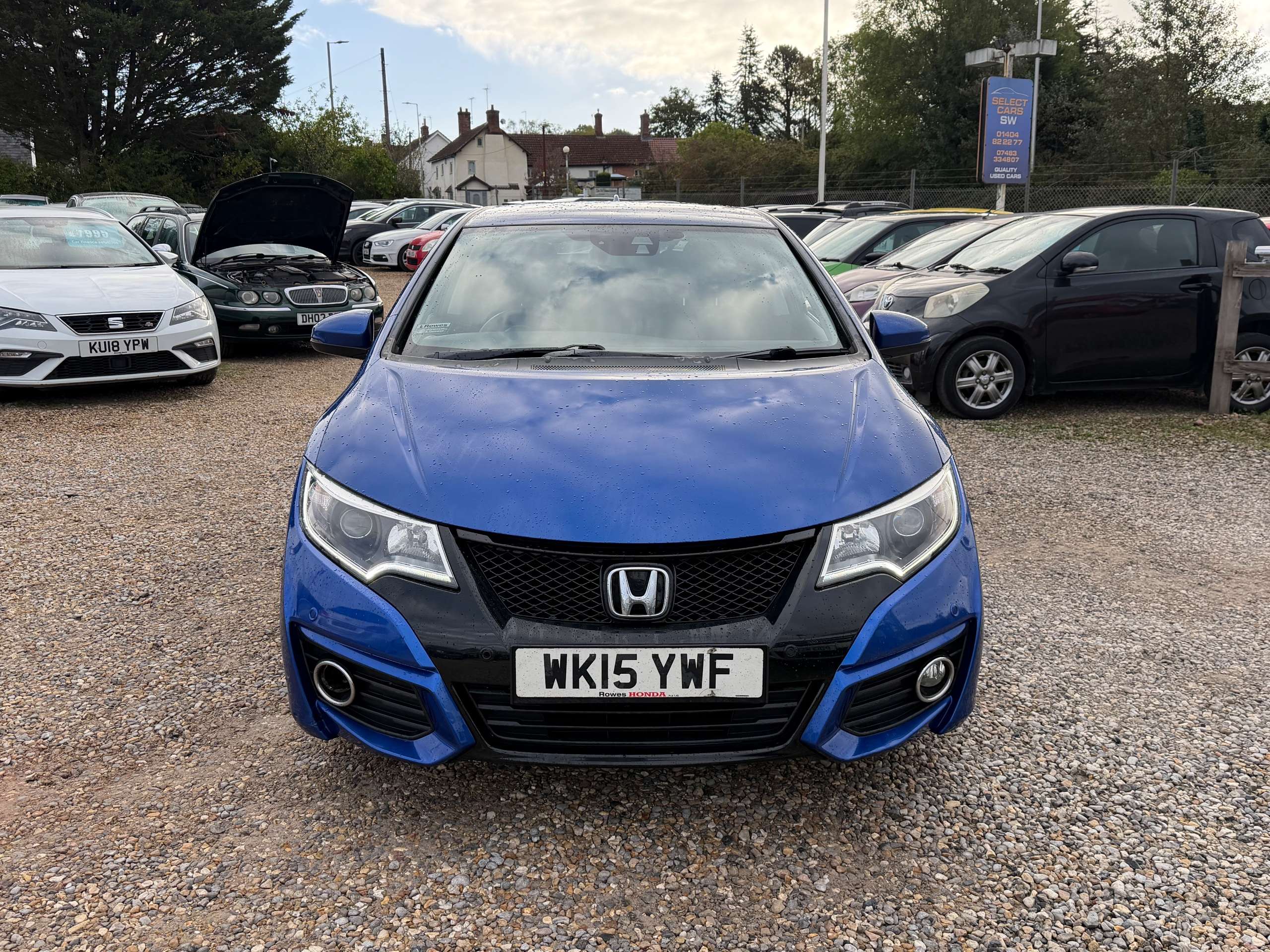 A 2015 HONDA CIVIC 1.8 i-VTEC SE Plus Hatchback 5dr Petrol Auto Euro 6 (142 ps) A 2015 HONDA CIVIC 1.8 i-VTEC SE Plus Hatchback 5dr Petrol Auto Euro 6 (142 ps)