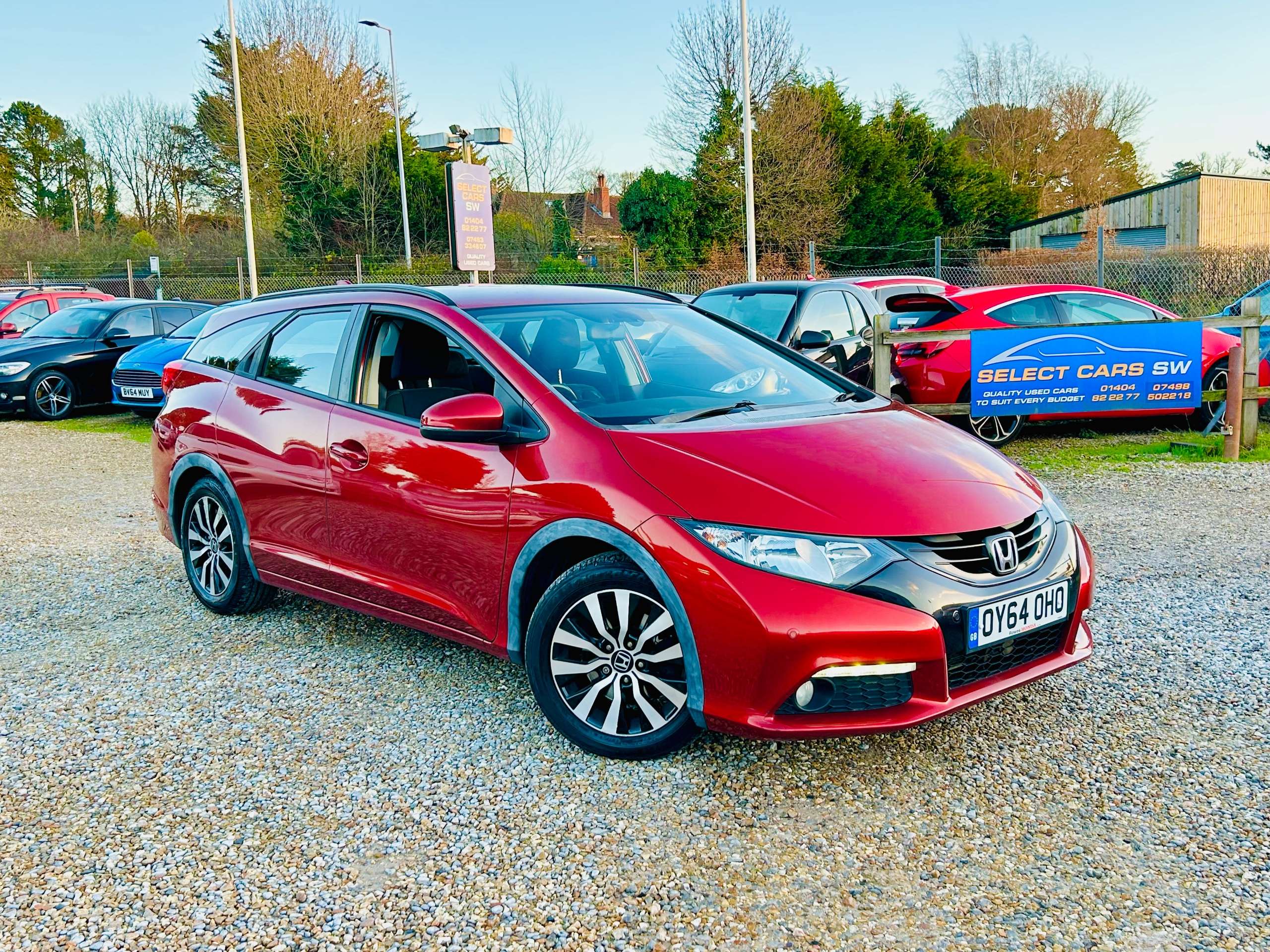 A 2014 HONDA CIVIC 1.6 i-DTEC SE Plus Tourer 5dr Diesel Manual Euro 5 (s/s) (120 ps) A 2014 HONDA CIVIC 1.6 i-DTEC SE Plus Tourer 5dr Diesel Manual Euro 5 (s/s) (120 ps)