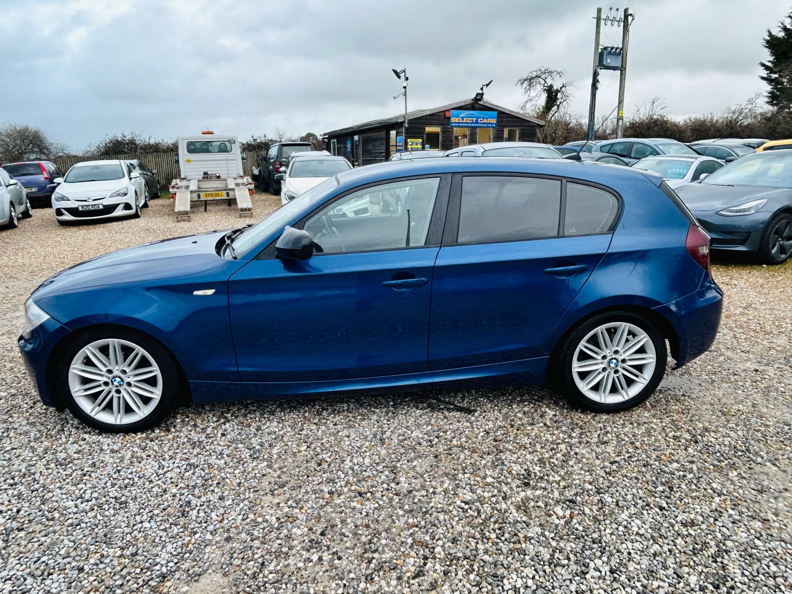 2011 BMW 1 SERIES 2011 BMW 1 SERIES
