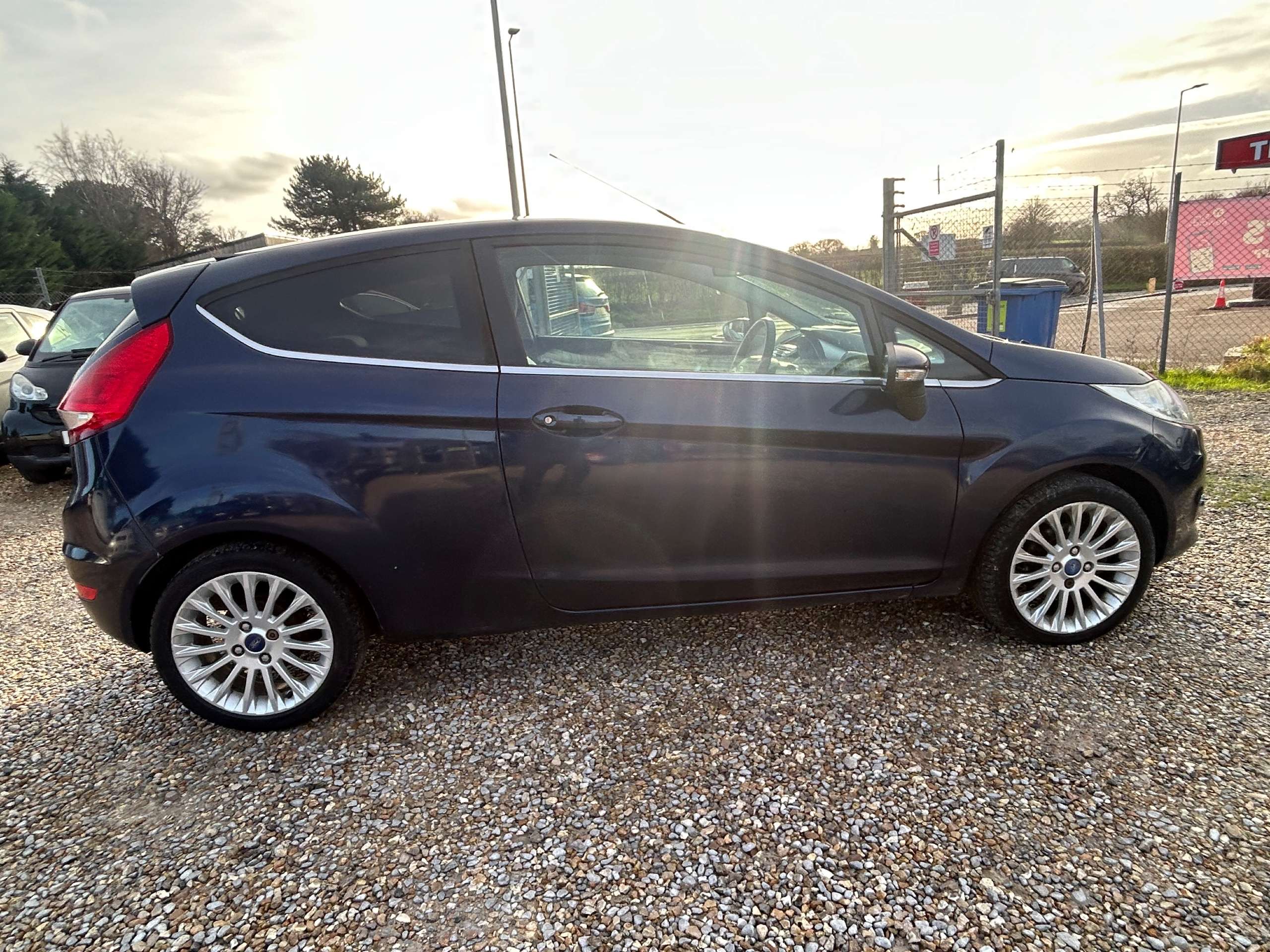 2011 FORD FIESTA 2011 FORD FIESTA