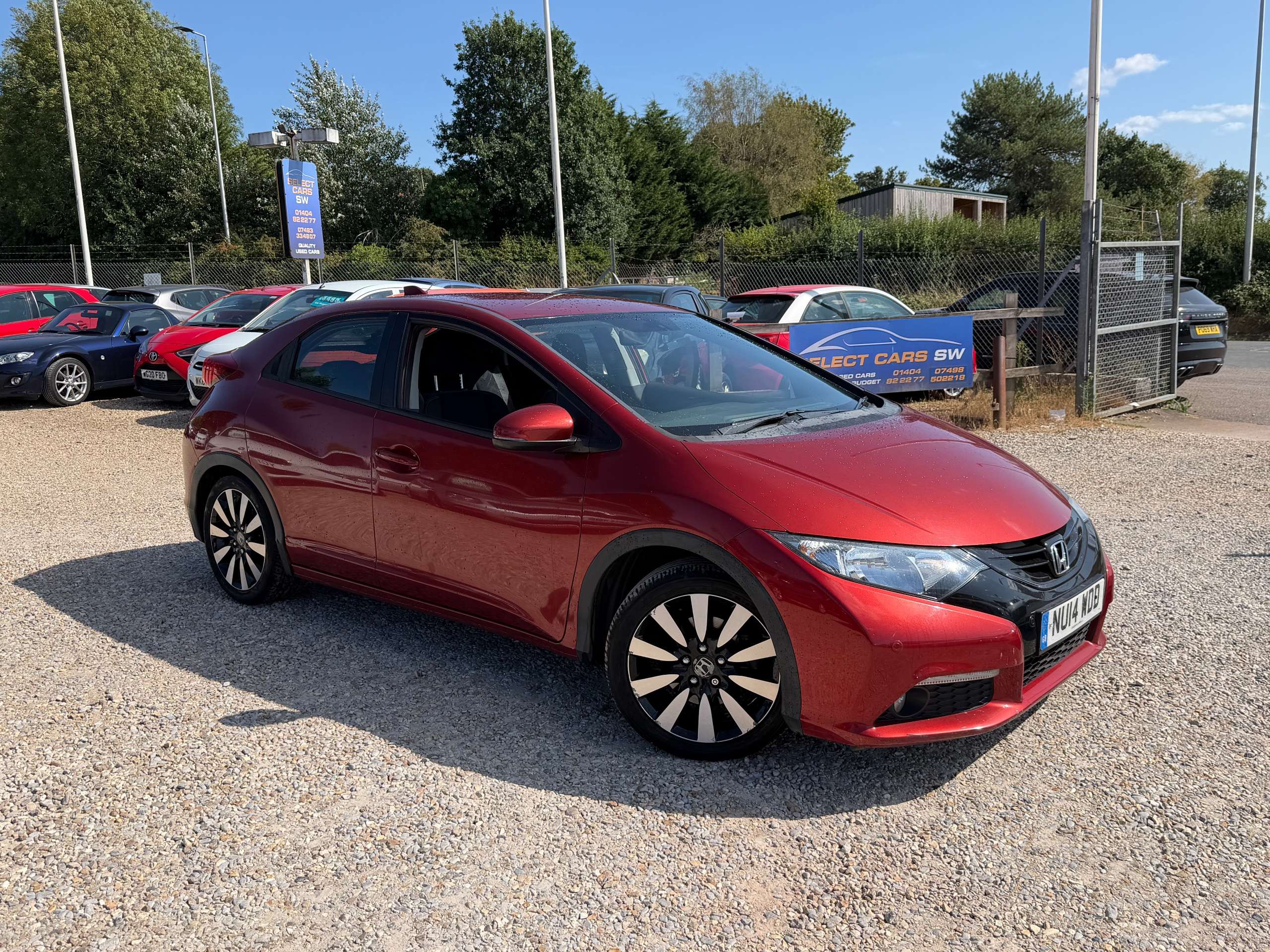 A 2014 HONDA CIVIC 1.8 i-VTEC SE Plus Hatchback 5dr Petrol Auto Euro 5 (142 ps) A 2014 HONDA CIVIC 1.8 i-VTEC SE Plus Hatchback 5dr Petrol Auto Euro 5 (142 ps)