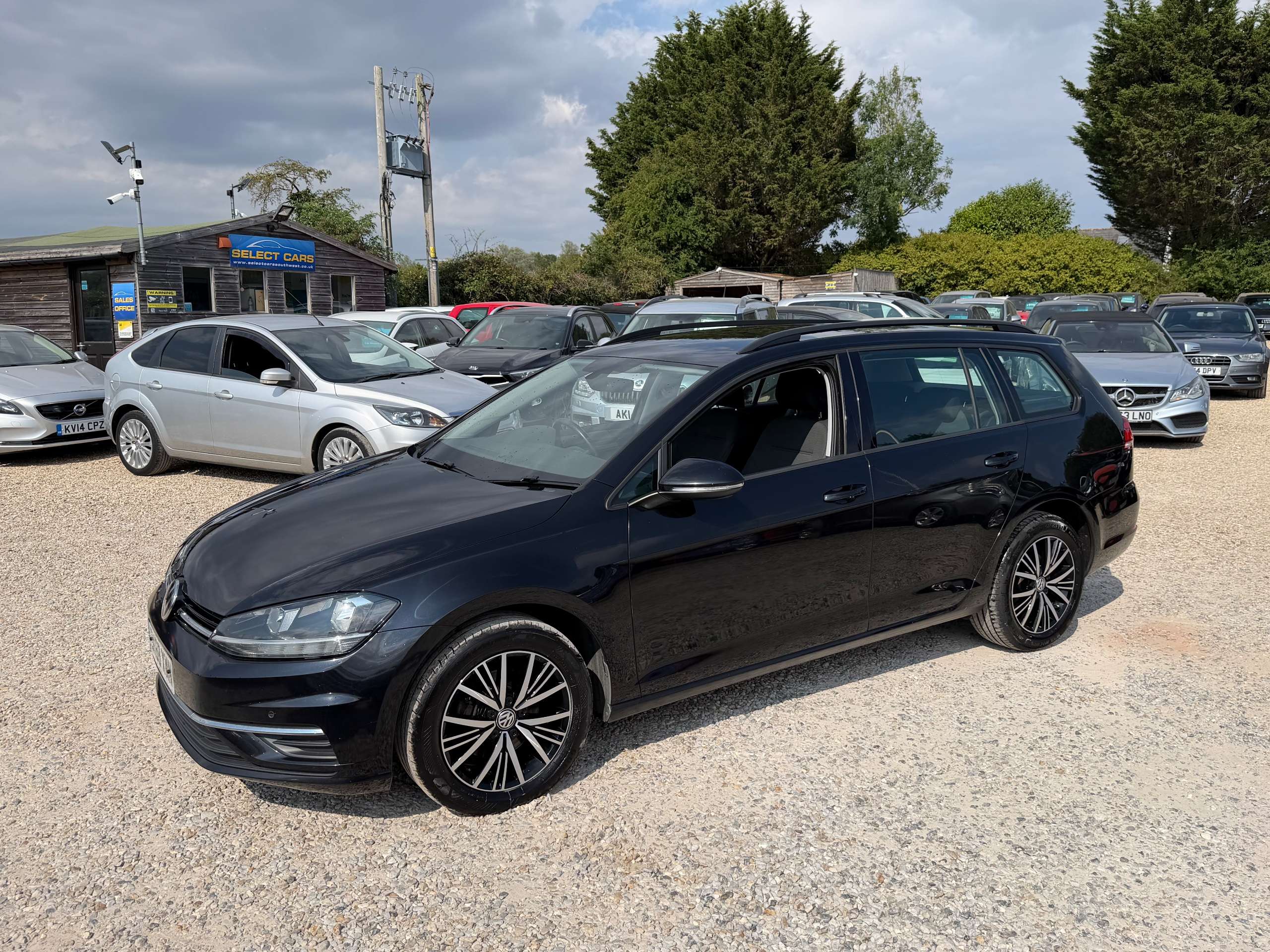 2018 VOLKSWAGEN GOLF 2018 VOLKSWAGEN GOLF