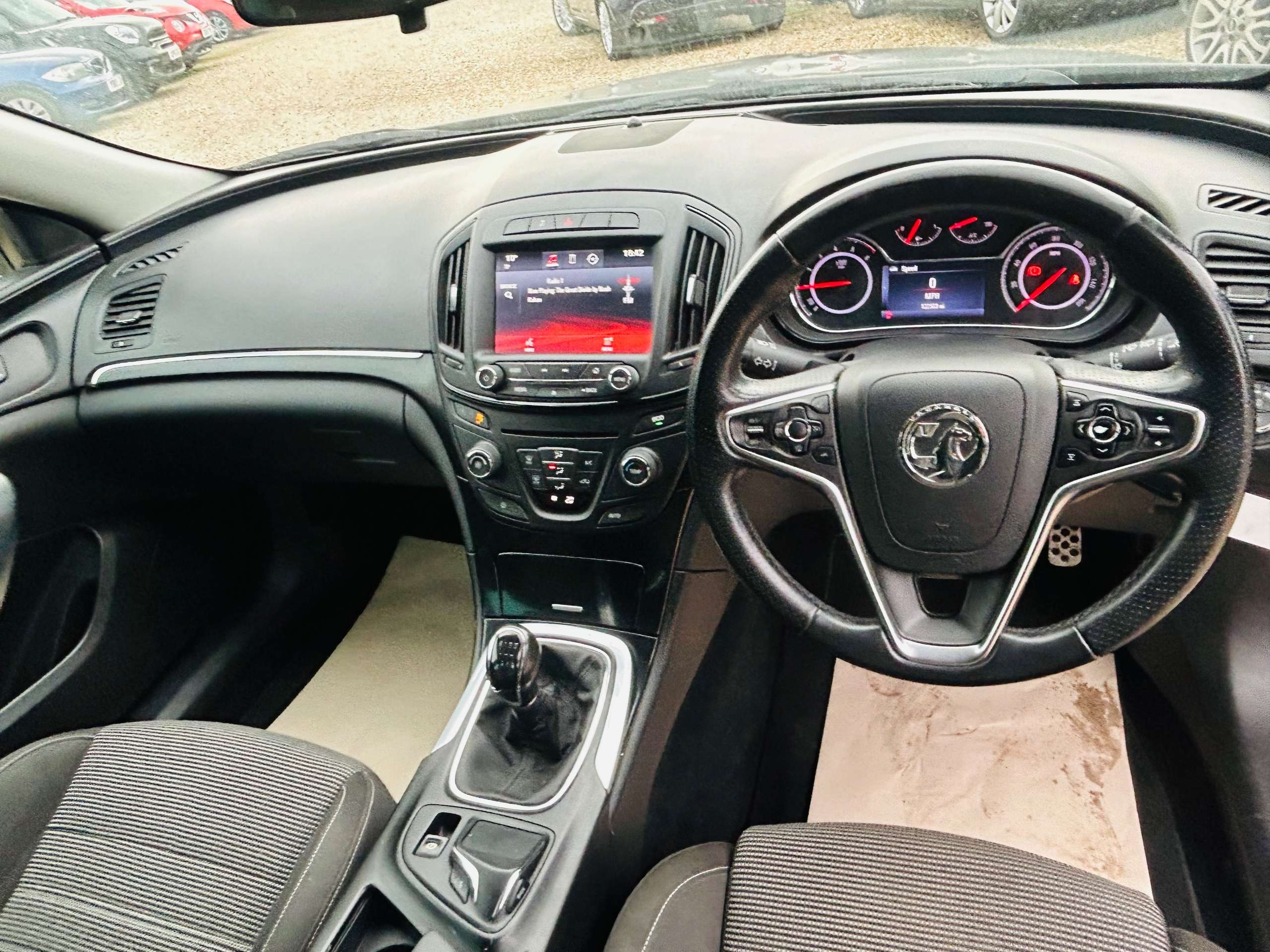 A 2014 VAUXHALL INSIGNIA 2.0 CDTi ecoFLEX SRi Nav Sports Tourer 5dr Diesel Manual Euro 5 (s/s) (140 ps) A 2014 VAUXHALL INSIGNIA 2.0 CDTi ecoFLEX SRi Nav Sports Tourer 5dr Diesel Manual Euro 5 (s/s) (140 ps)