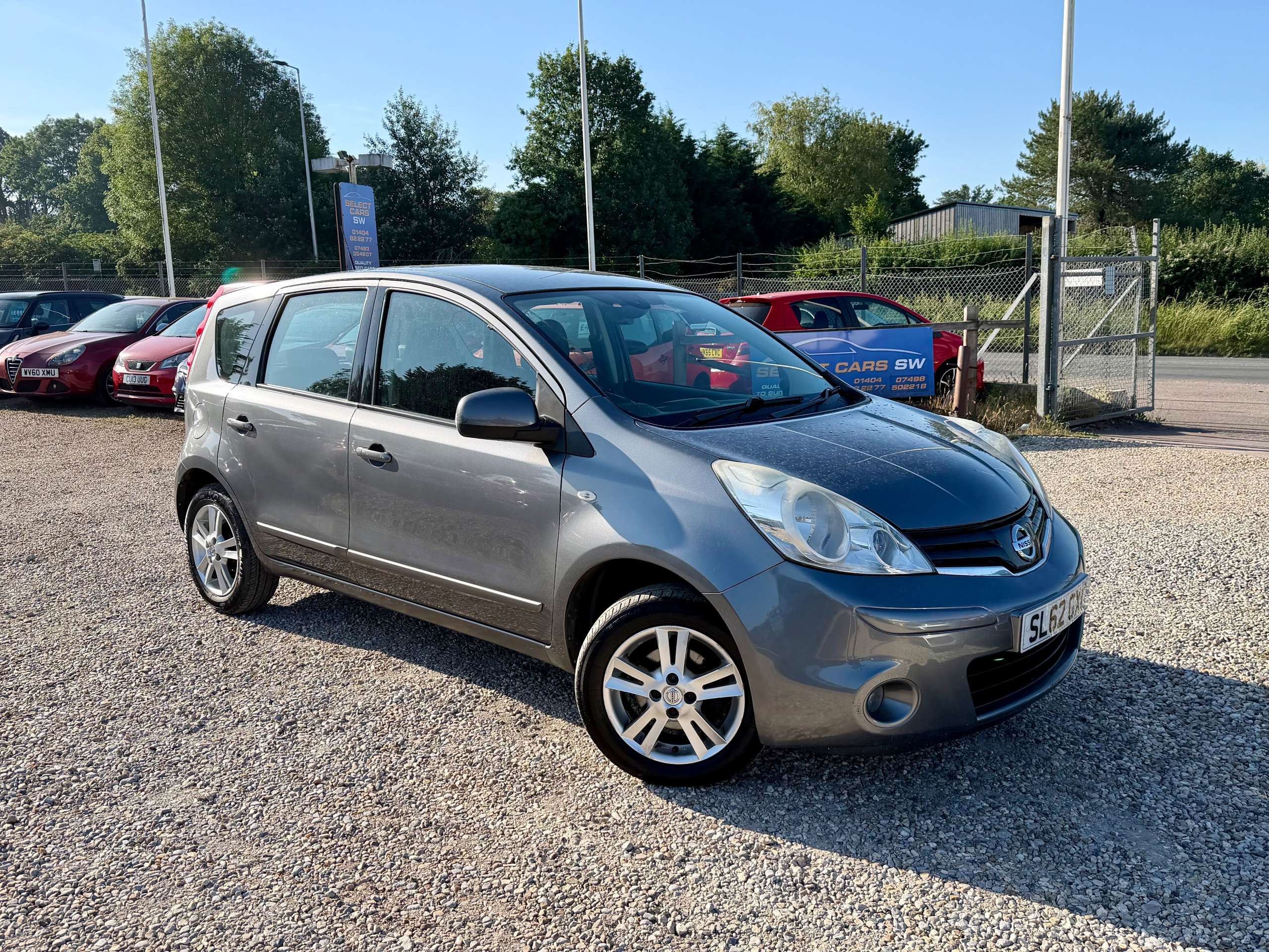 A 2012 NISSAN NOTE 1.4 16V Acenta Hatchback 5dr Petrol Manual Euro 5 (88 ps) A 2012 NISSAN NOTE 1.4 16V Acenta Hatchback 5dr Petrol Manual Euro 5 (88 ps)