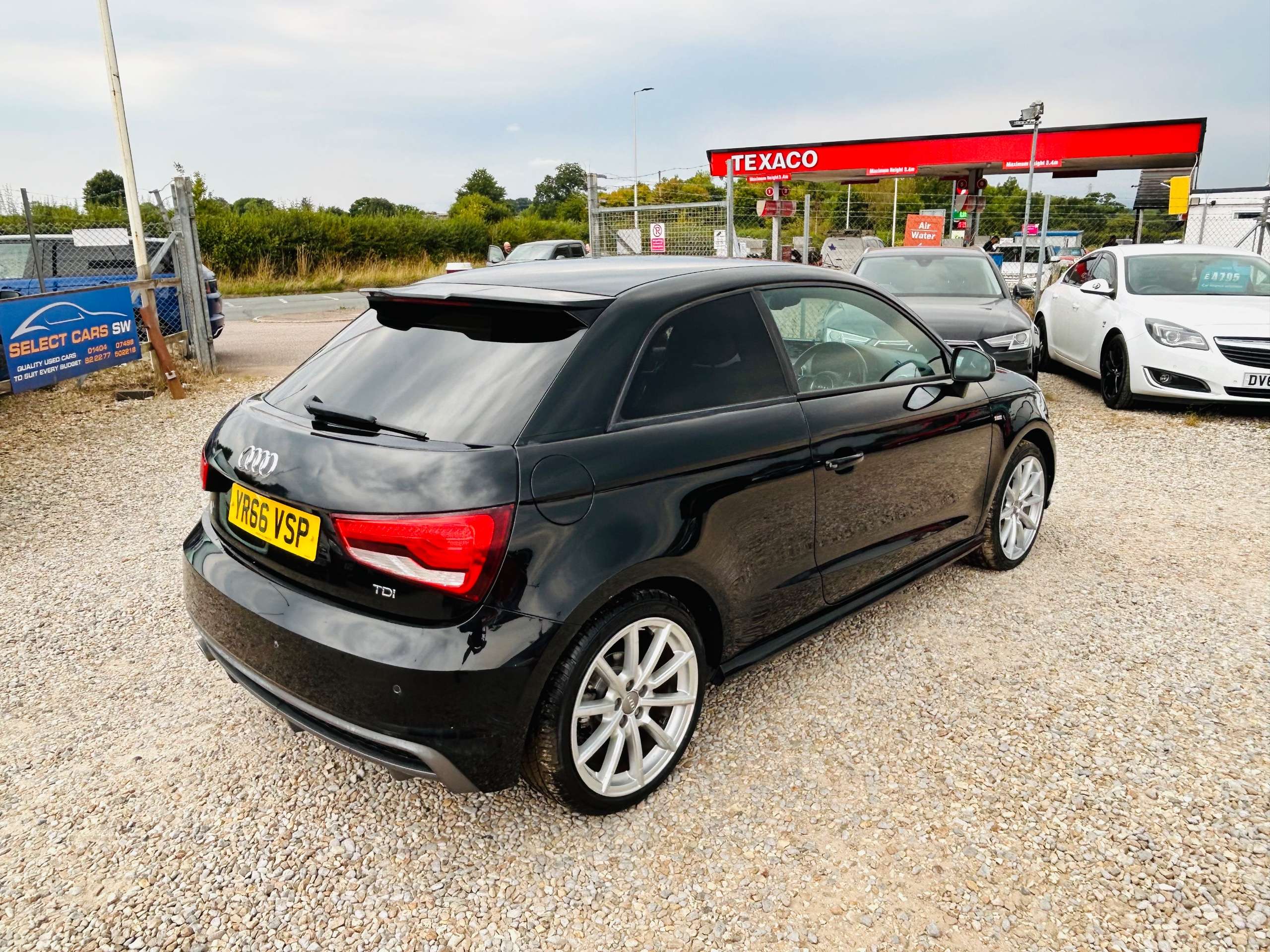 2016 AUDI A1 2016 AUDI A1