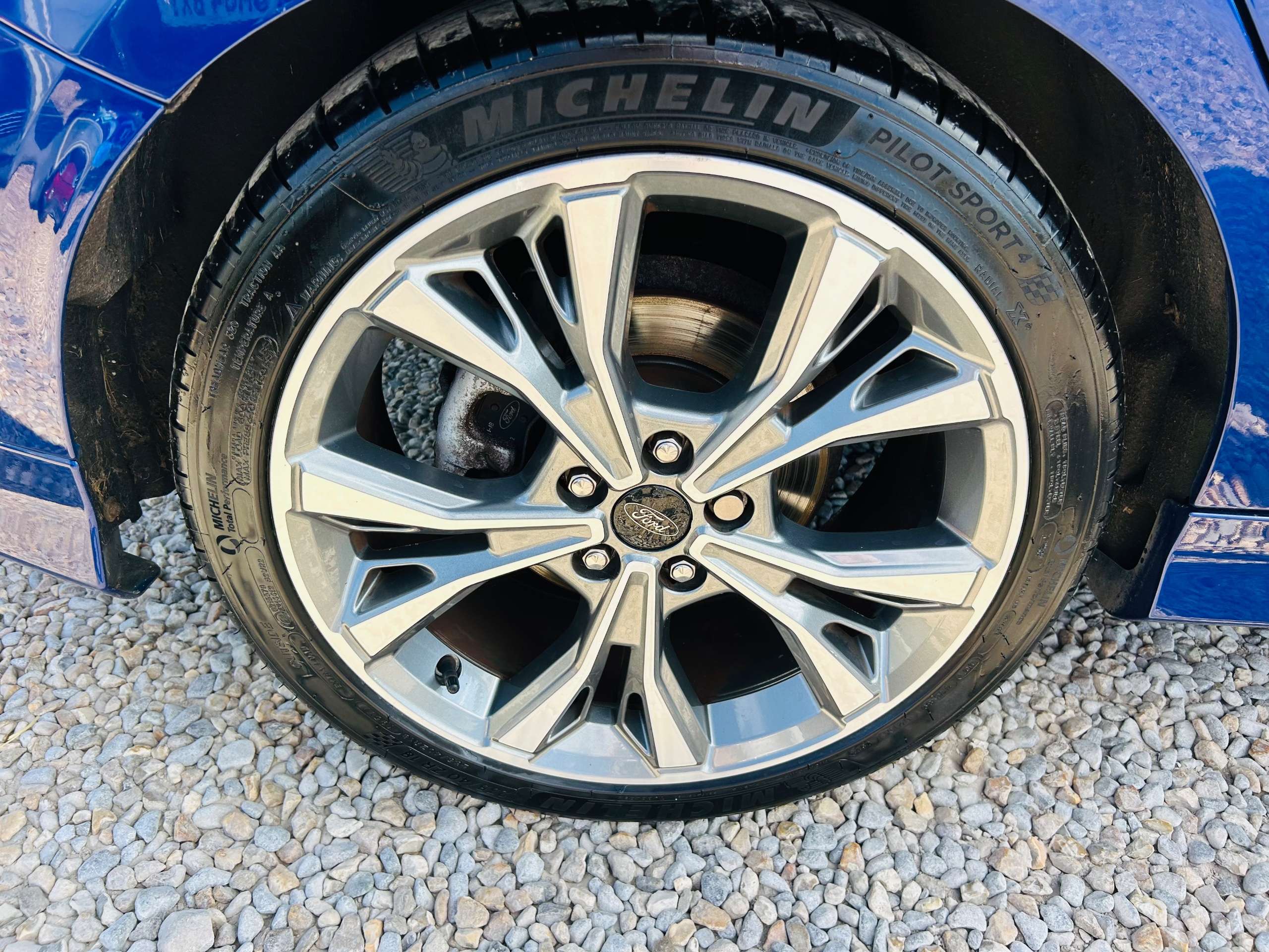 A 2017 FORD FOCUS 1.0T EcoBoost ST-Line Hatchback 5dr Petrol Manual Euro 6 (s/s) (125 ps) A 2017 FORD FOCUS 1.0T EcoBoost ST-Line Hatchback 5dr Petrol Manual Euro 6 (s/s) (125 ps)