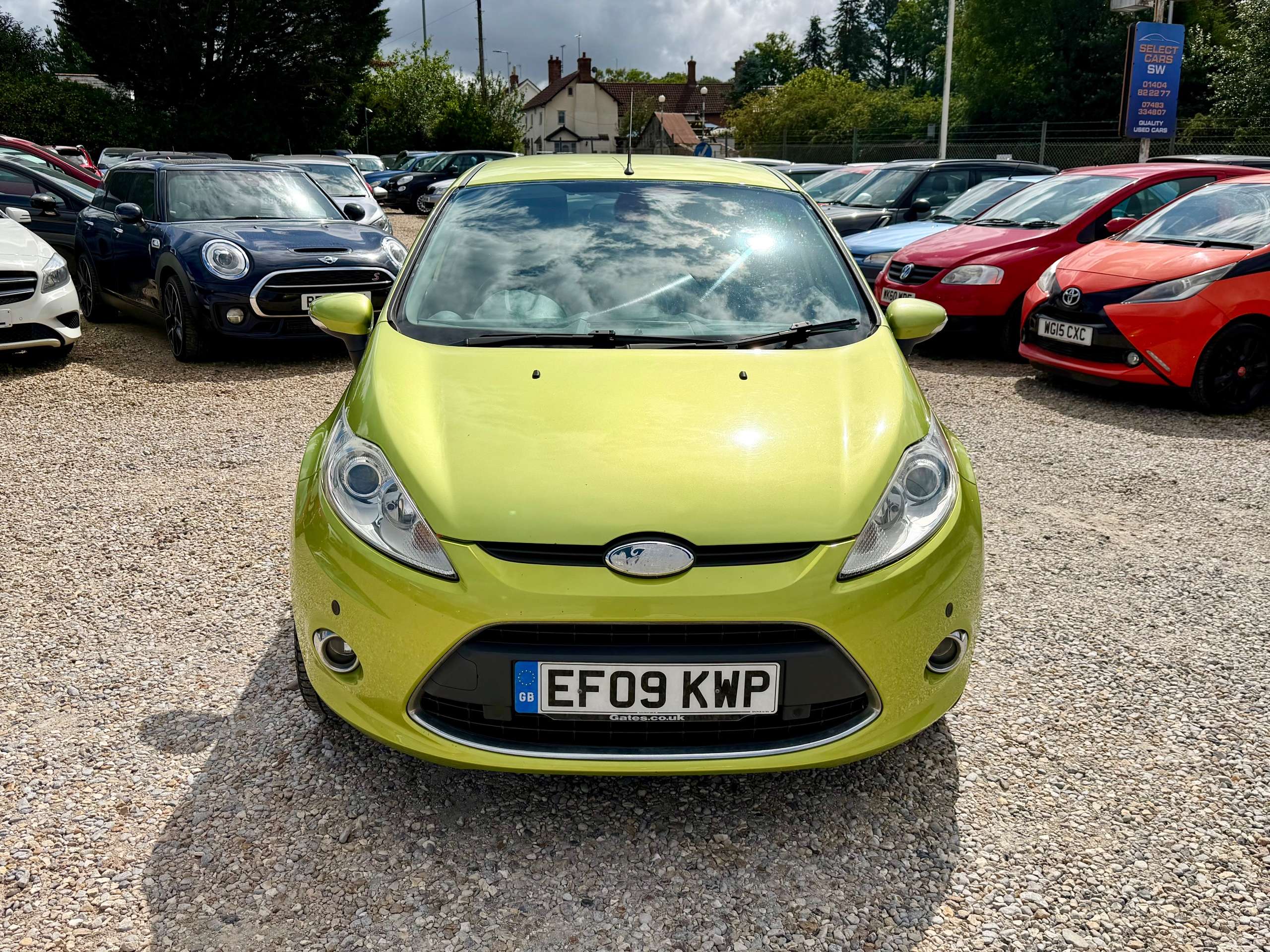 A 2009 FORD FIESTA TITANIUM A 2009 FORD FIESTA TITANIUM