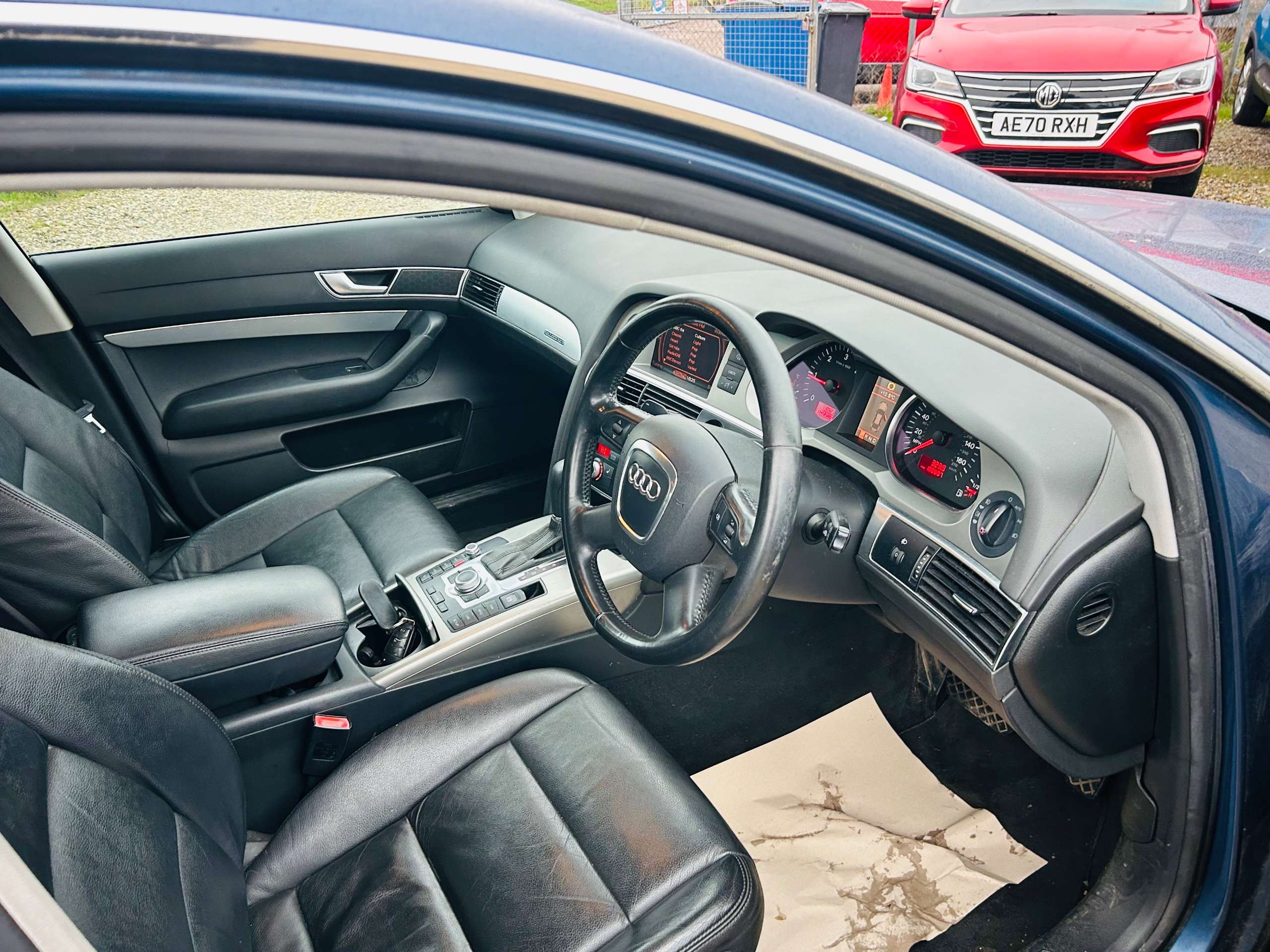 A 2007 AUDI A6 AVANT 3.0 TDI SE Estate 5dr Diesel Automatic quattro (225 g/km, 230 bhp) A 2007 AUDI A6 AVANT 3.0 TDI SE Estate 5dr Diesel Automatic quattro (225 g/km, 230 bhp)