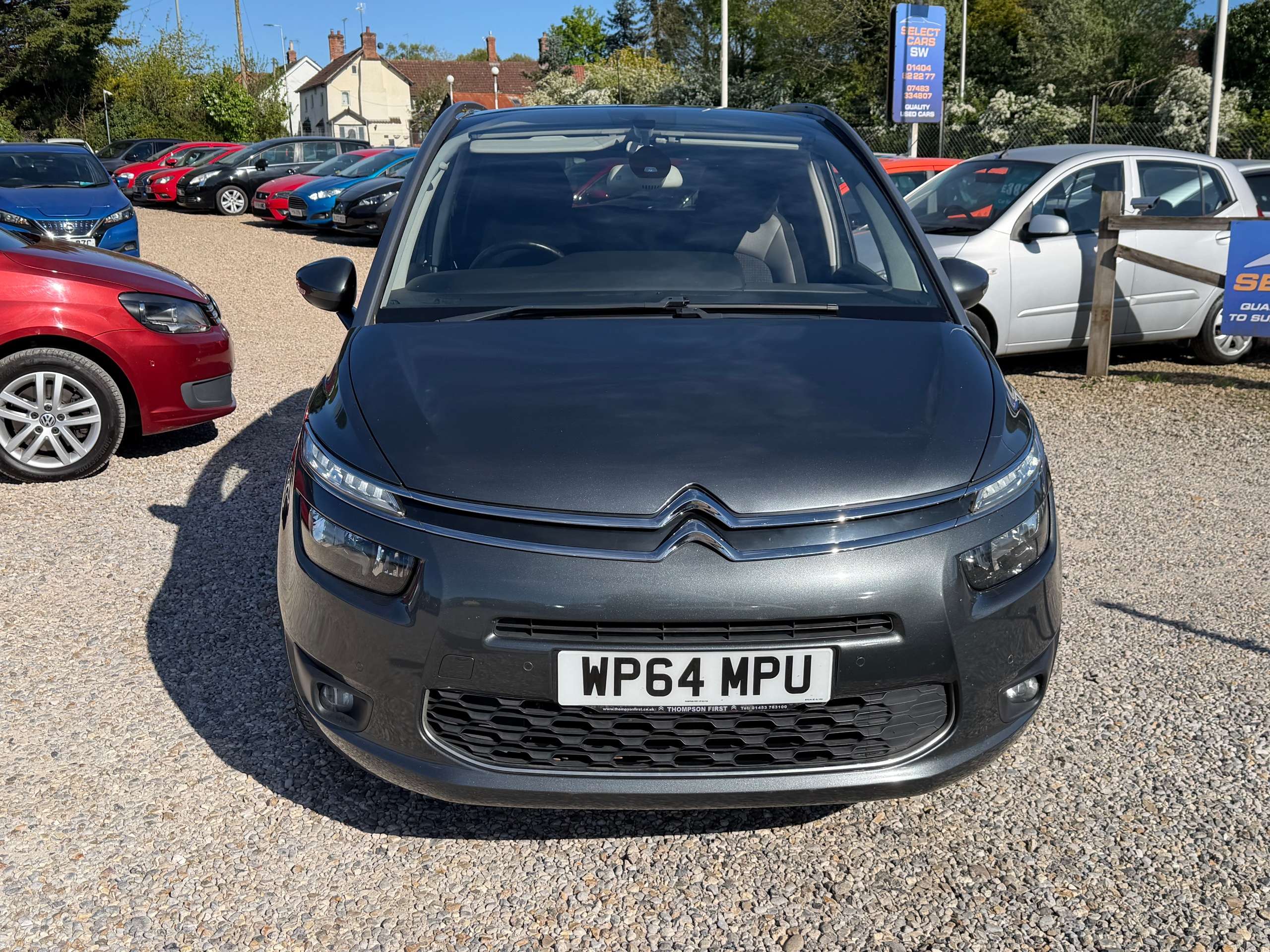 A 2014 CITROEN GRAND C4 PICASSO 1.6 e-HDi Exclusive+ MPV 5dr Diesel Manual Euro 5 (s/s) (115 ps) A 2014 CITROEN GRAND C4 PICASSO 1.6 e-HDi Exclusive+ MPV 5dr Diesel Manual Euro 5 (s/s) (115 ps)