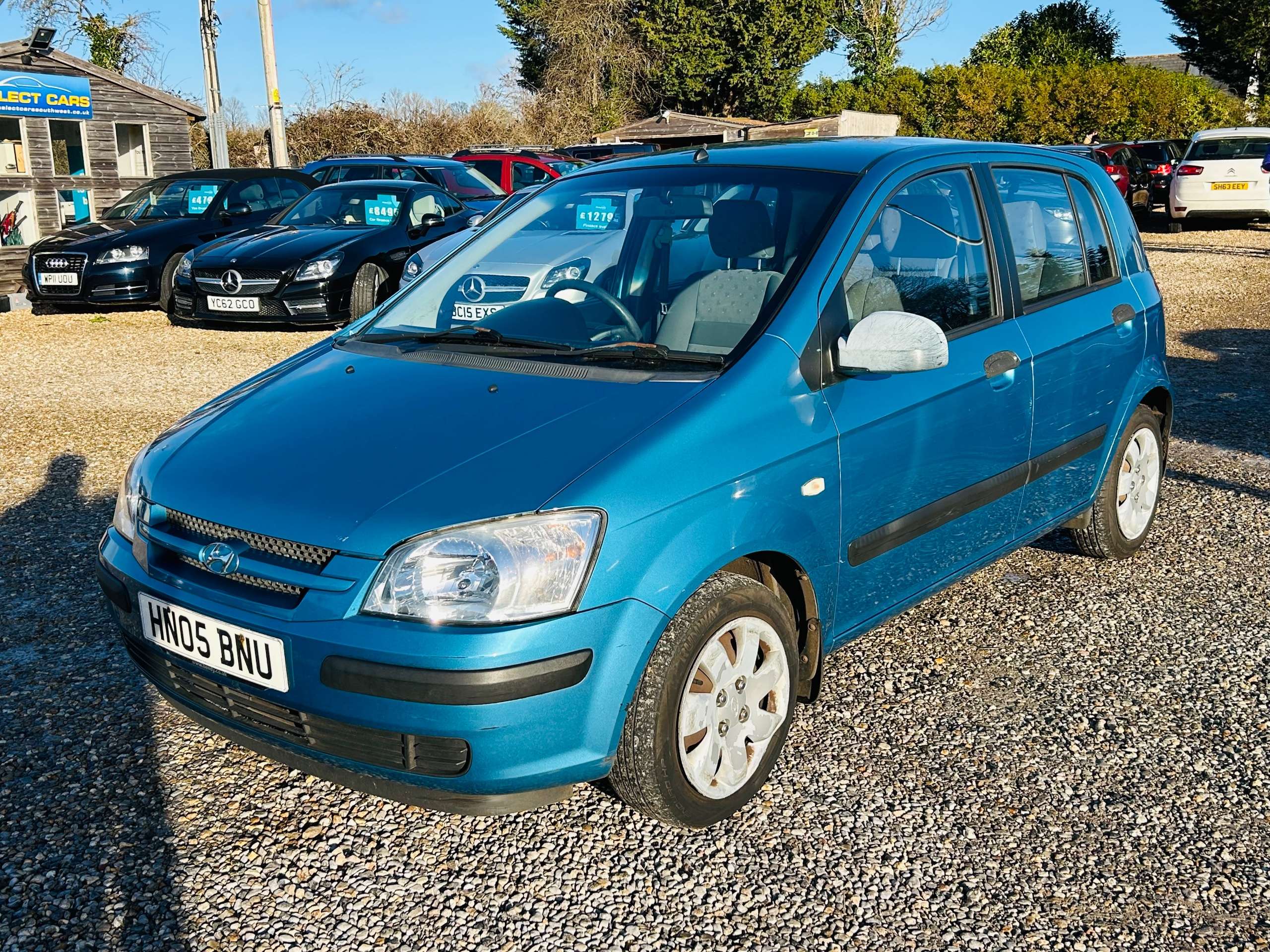 A 2005 HYUNDAI GETZ 1.1 GSi Hatchback 5dr Petrol Manual (138 g/km, 62 bhp) A 2005 HYUNDAI GETZ 1.1 GSi Hatchback 5dr Petrol Manual (138 g/km, 62 bhp)