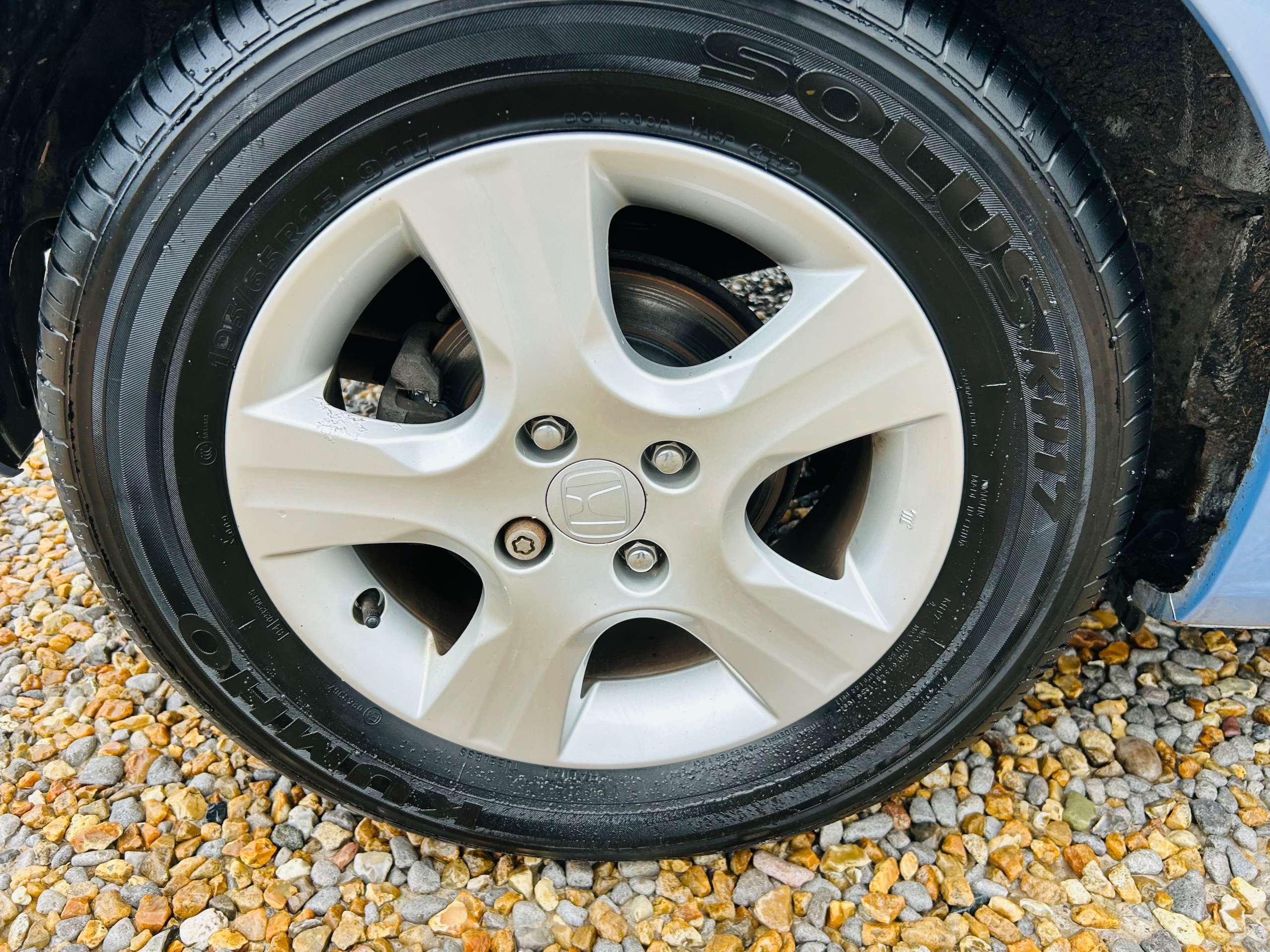 A 2010 HONDA JAZZ 1.4 i-VTEC ES Hatchback 5dr Petrol i SHIFT Euro 5 (99 ps) A 2010 HONDA JAZZ 1.4 i-VTEC ES Hatchback 5dr Petrol i SHIFT Euro 5 (99 ps)