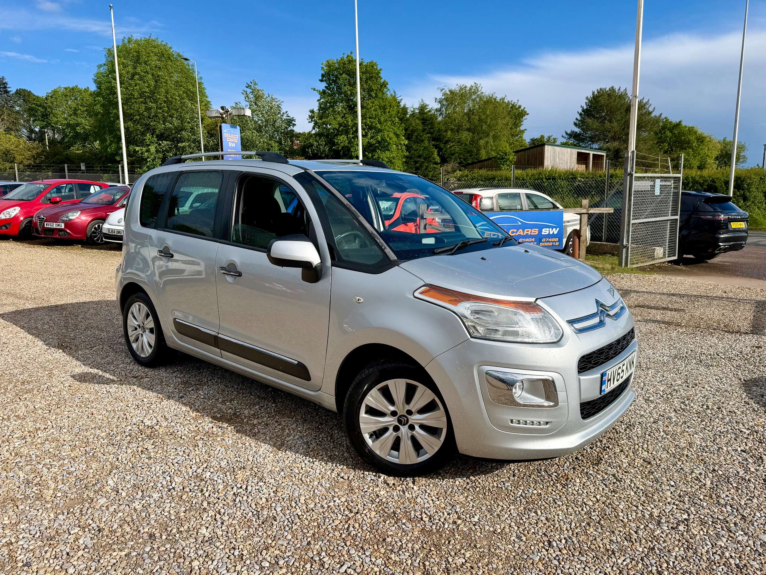 A 2015 CITROEN C3 PICASSO 1.6 BlueHDi Exclusive MPV 5dr Diesel Manual Euro 6 (100 ps) A 2015 CITROEN C3 PICASSO 1.6 BlueHDi Exclusive MPV 5dr Diesel Manual Euro 6 (100 ps)