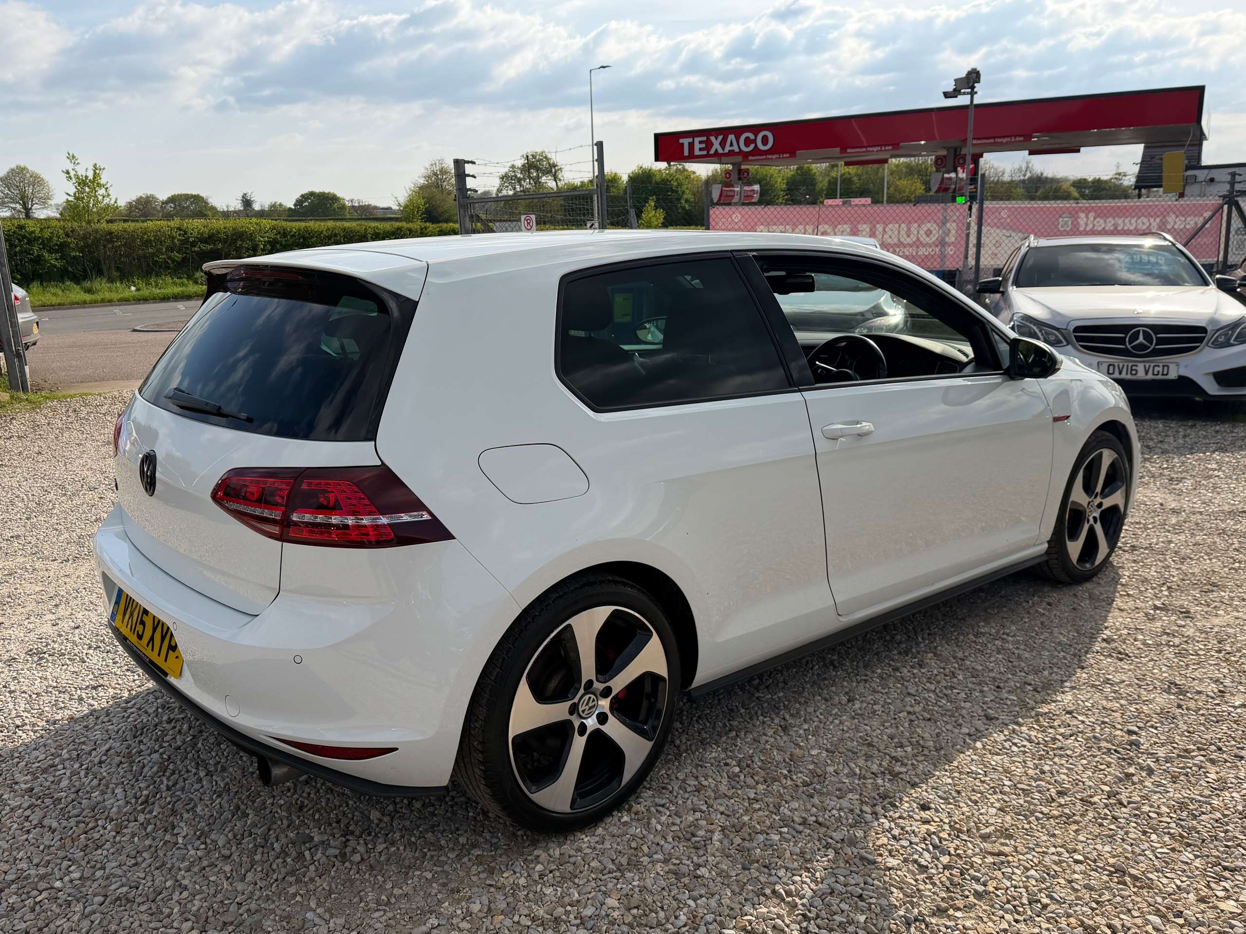 2015 VOLKSWAGEN GOLF 2015 VOLKSWAGEN GOLF