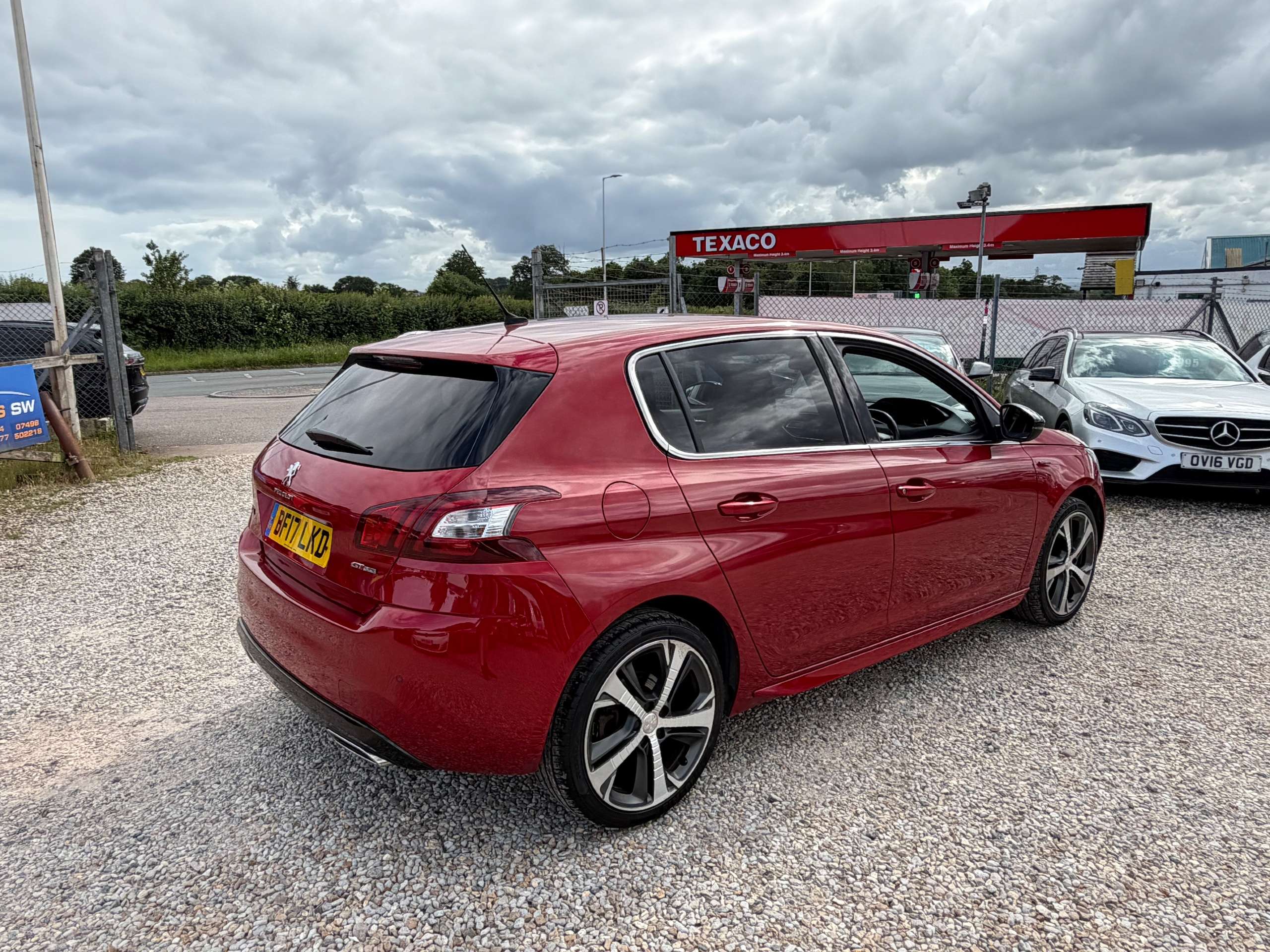 2017 PEUGEOT 308 2017 PEUGEOT 308