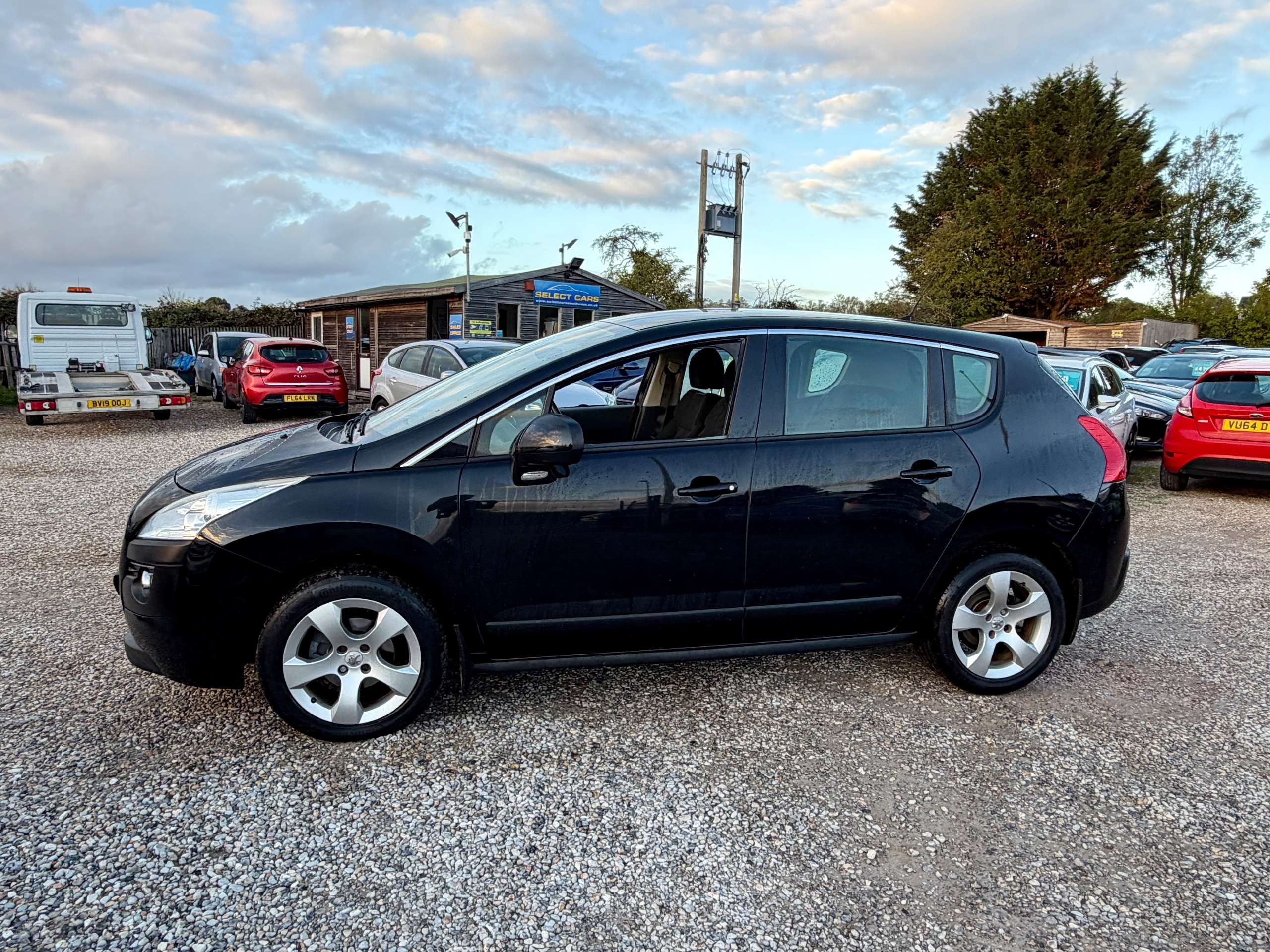 2013 PEUGEOT 3008 2013 PEUGEOT 3008