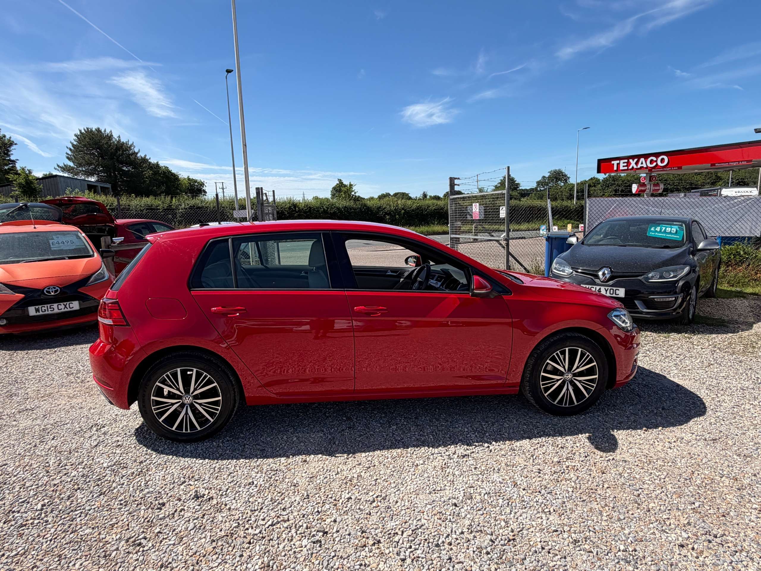 2017 VOLKSWAGEN GOLF 2017 VOLKSWAGEN GOLF