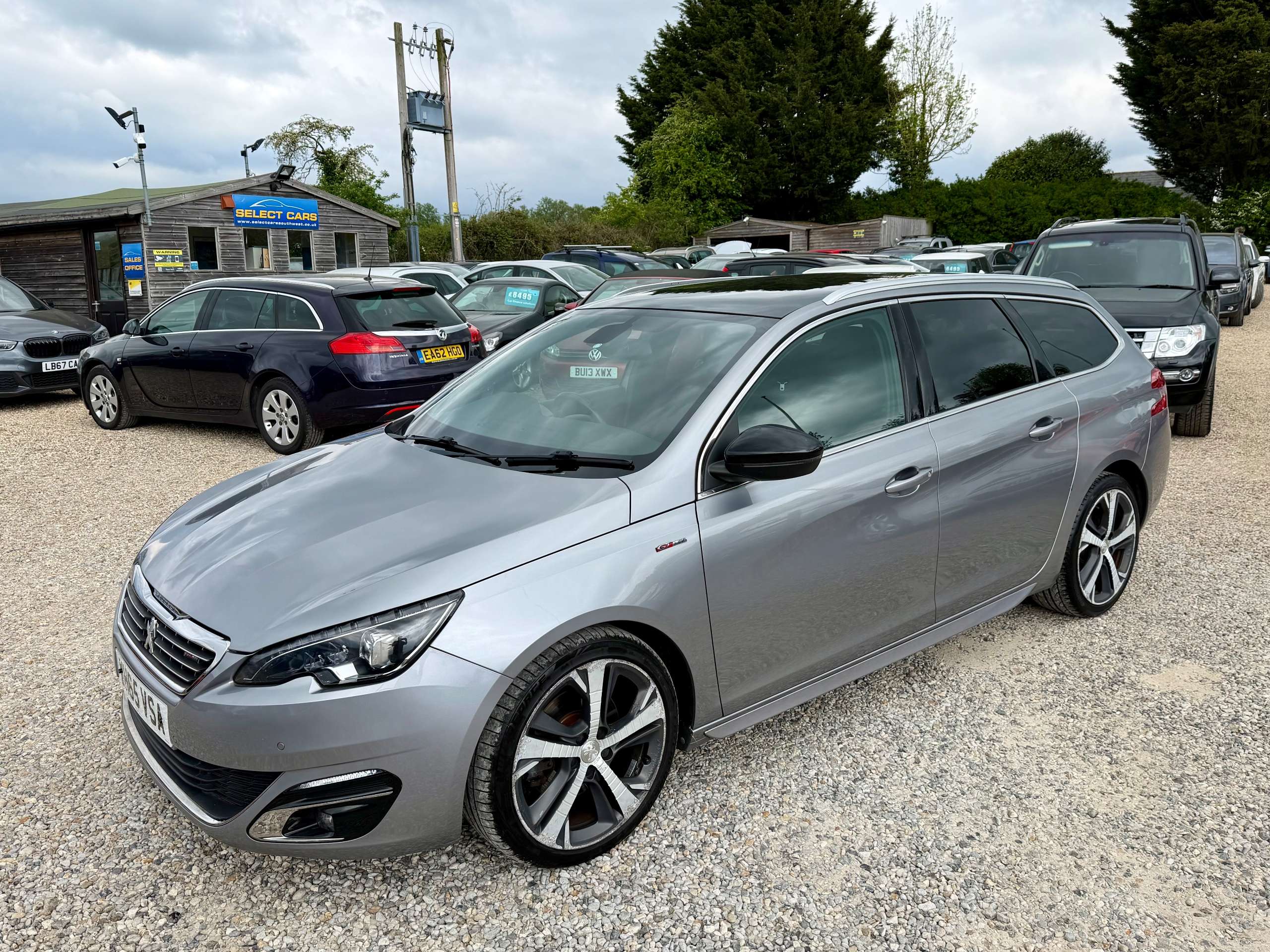 A 2016 PEUGEOT 308 SW 2.0 BlueHDi GT Line Estate 5dr Diesel Manual Euro 6 (s/s) (150 ps) A 2016 PEUGEOT 308 SW 2.0 BlueHDi GT Line Estate 5dr Diesel Manual Euro 6 (s/s) (150 ps)