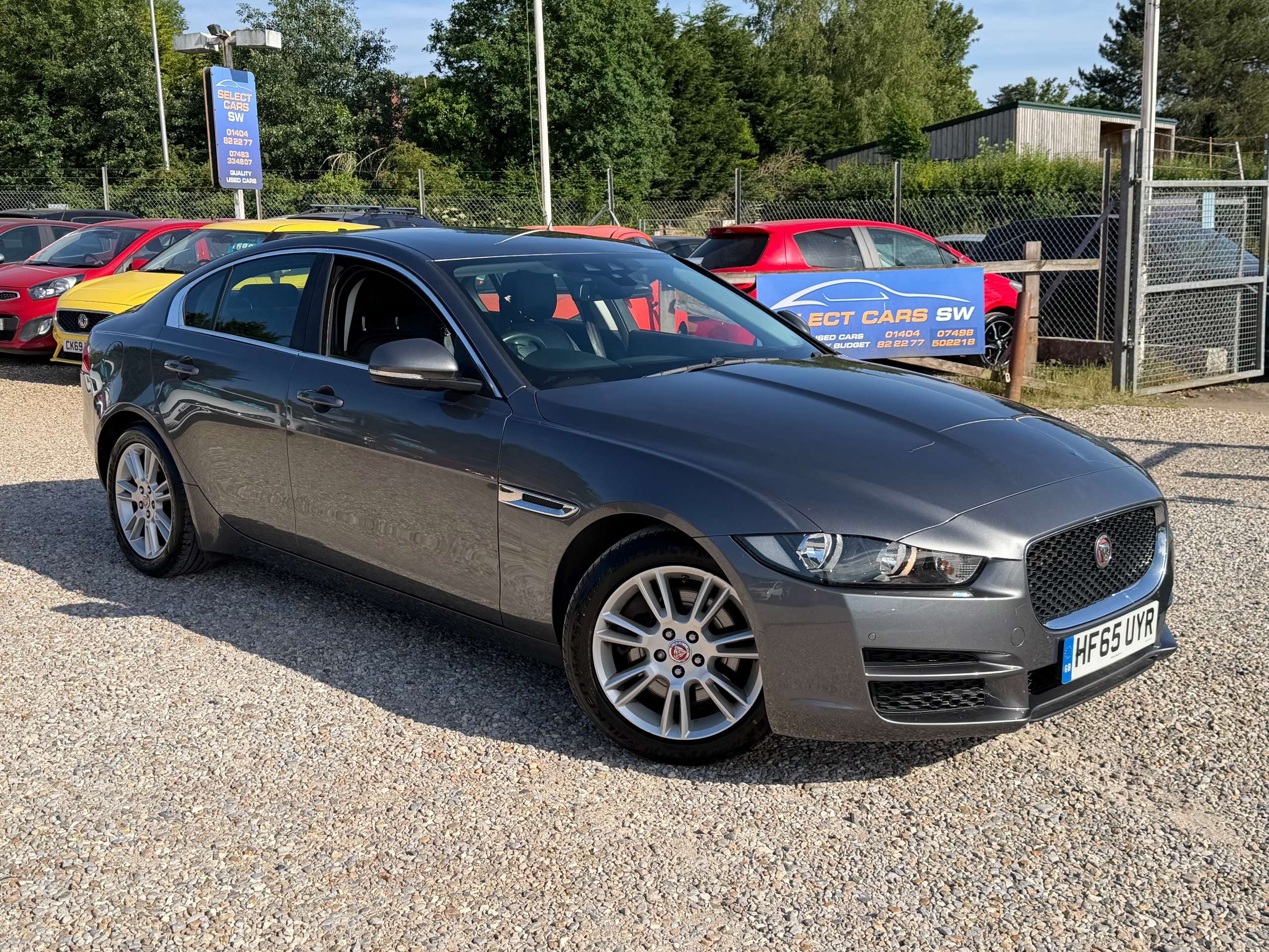 A 2015 JAGUAR XE 2.0 GTDi Prestige Saloon 4dr Petrol Auto Euro 6 (s/s) (200 ps) A 2015 JAGUAR XE 2.0 GTDi Prestige Saloon 4dr Petrol Auto Euro 6 (s/s) (200 ps)