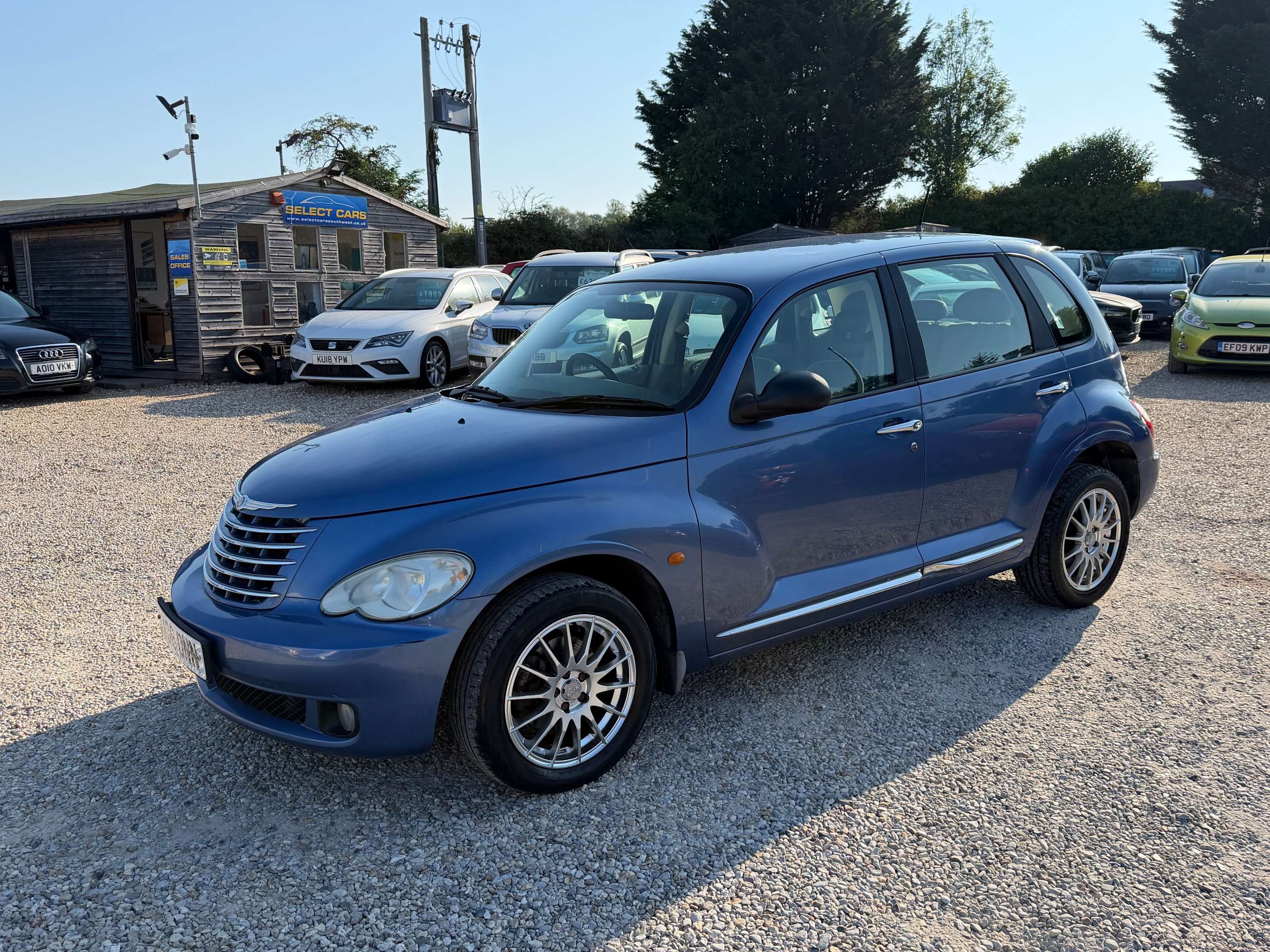 A 2006 CHRYSLER PT CRUISER 2.4 Limited Hatchback 5dr Petrol Manual (223 g/km, 141 bhp) A 2006 CHRYSLER PT CRUISER 2.4 Limited Hatchback 5dr Petrol Manual (223 g/km, 141 bhp)
