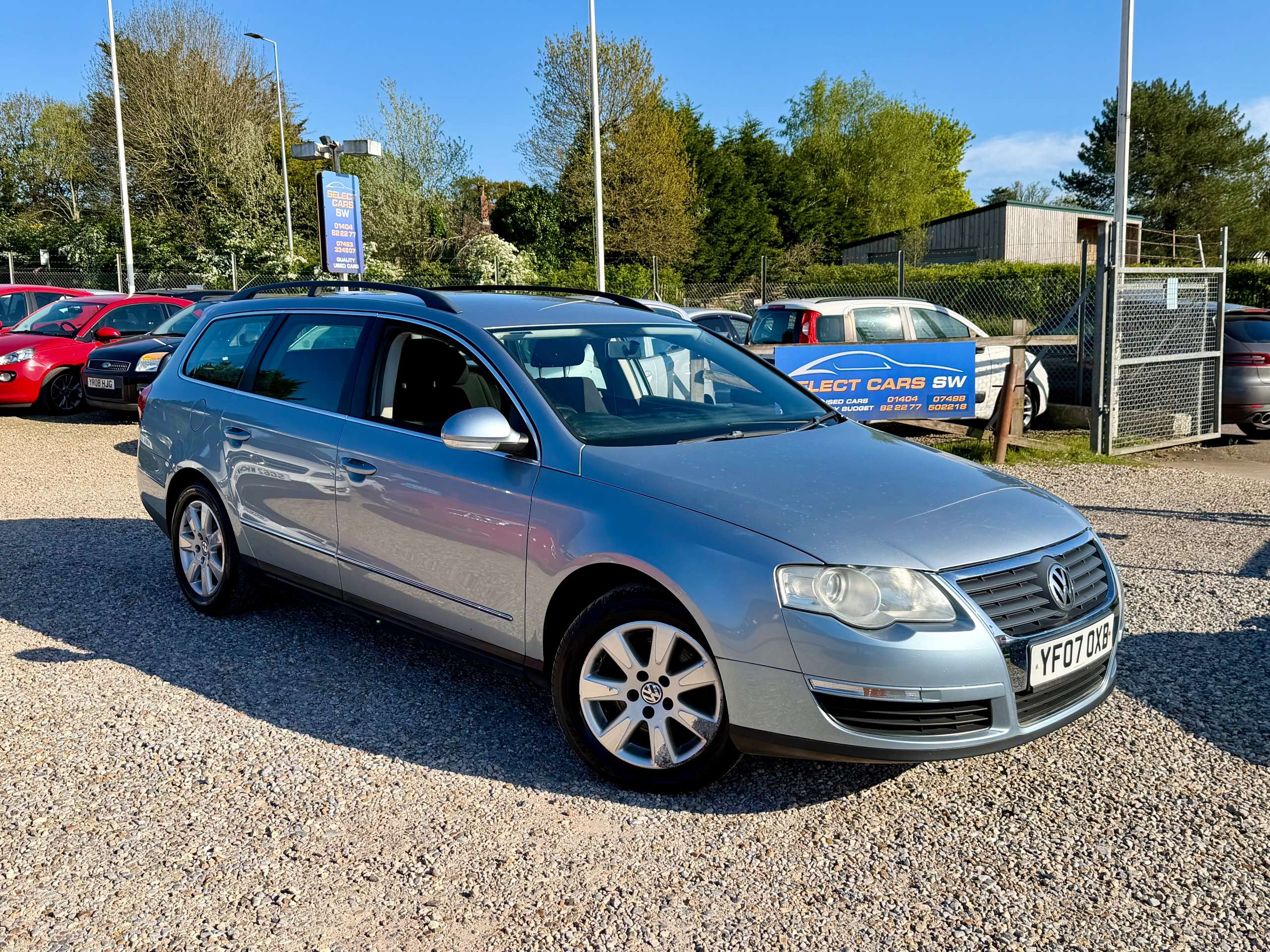 A 2007 VOLKSWAGEN PASSAT 2.0 TDI SE Estate 5dr Diesel Manual Euro 4 (140 ps) A 2007 VOLKSWAGEN PASSAT 2.0 TDI SE Estate 5dr Diesel Manual Euro 4 (140 ps)