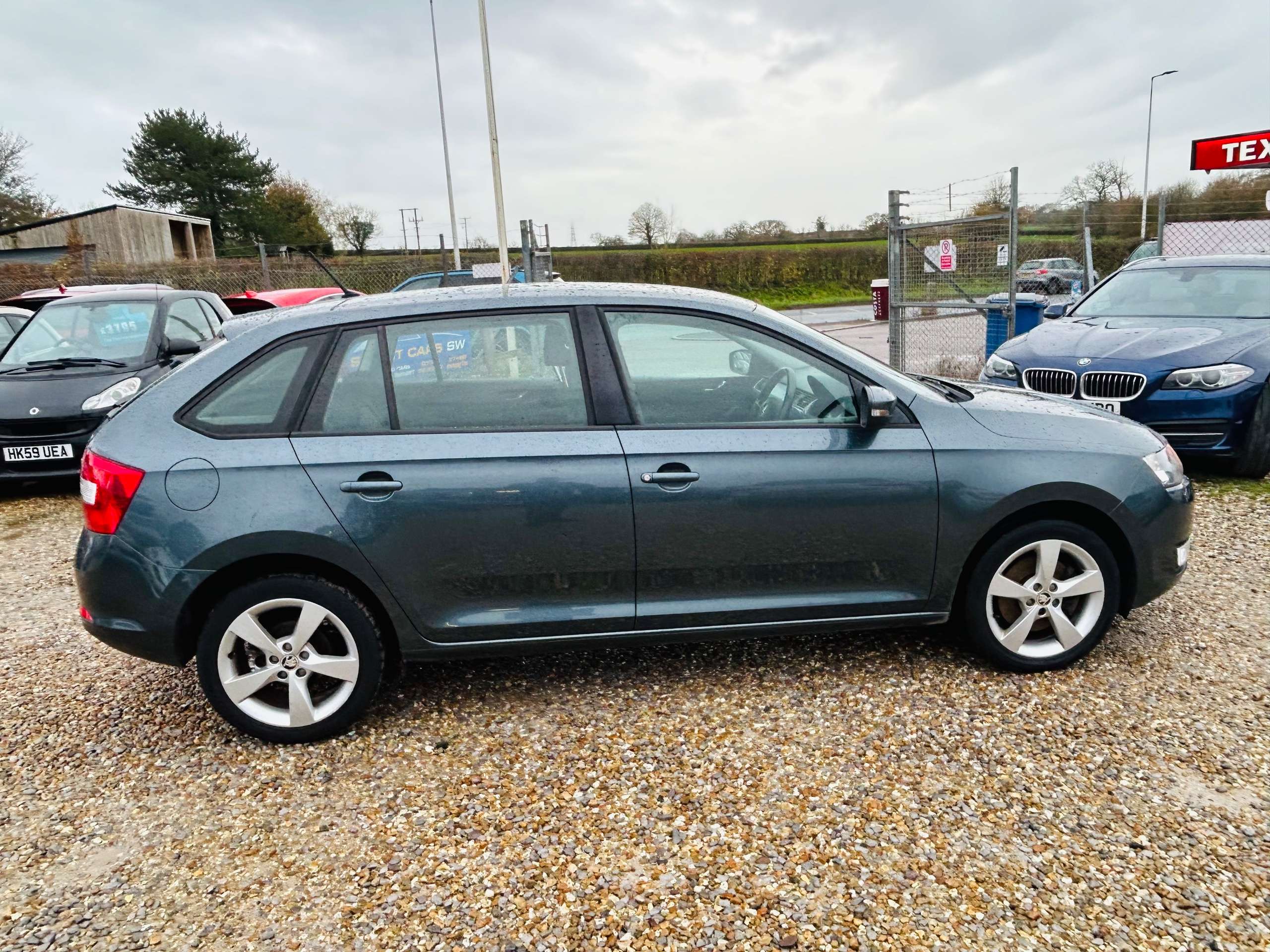 2017 SKODA RAPID SPACEBACK 2017 SKODA RAPID SPACEBACK