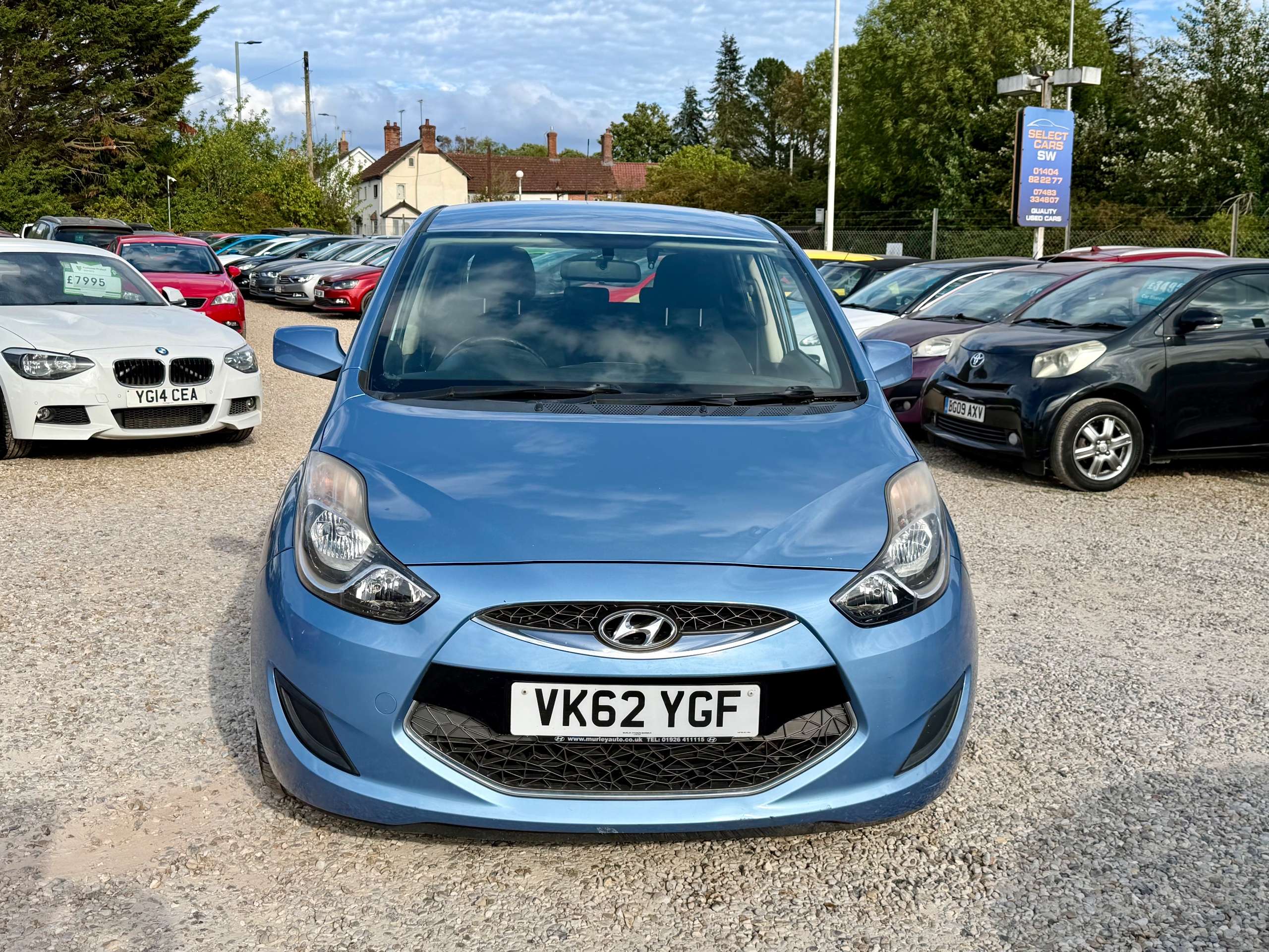 A 2012 HYUNDAI IX20 1.6 Active Hatchback 5dr Petrol Auto Euro 5 (123 bhp) A 2012 HYUNDAI IX20 1.6 Active Hatchback 5dr Petrol Auto Euro 5 (123 bhp)