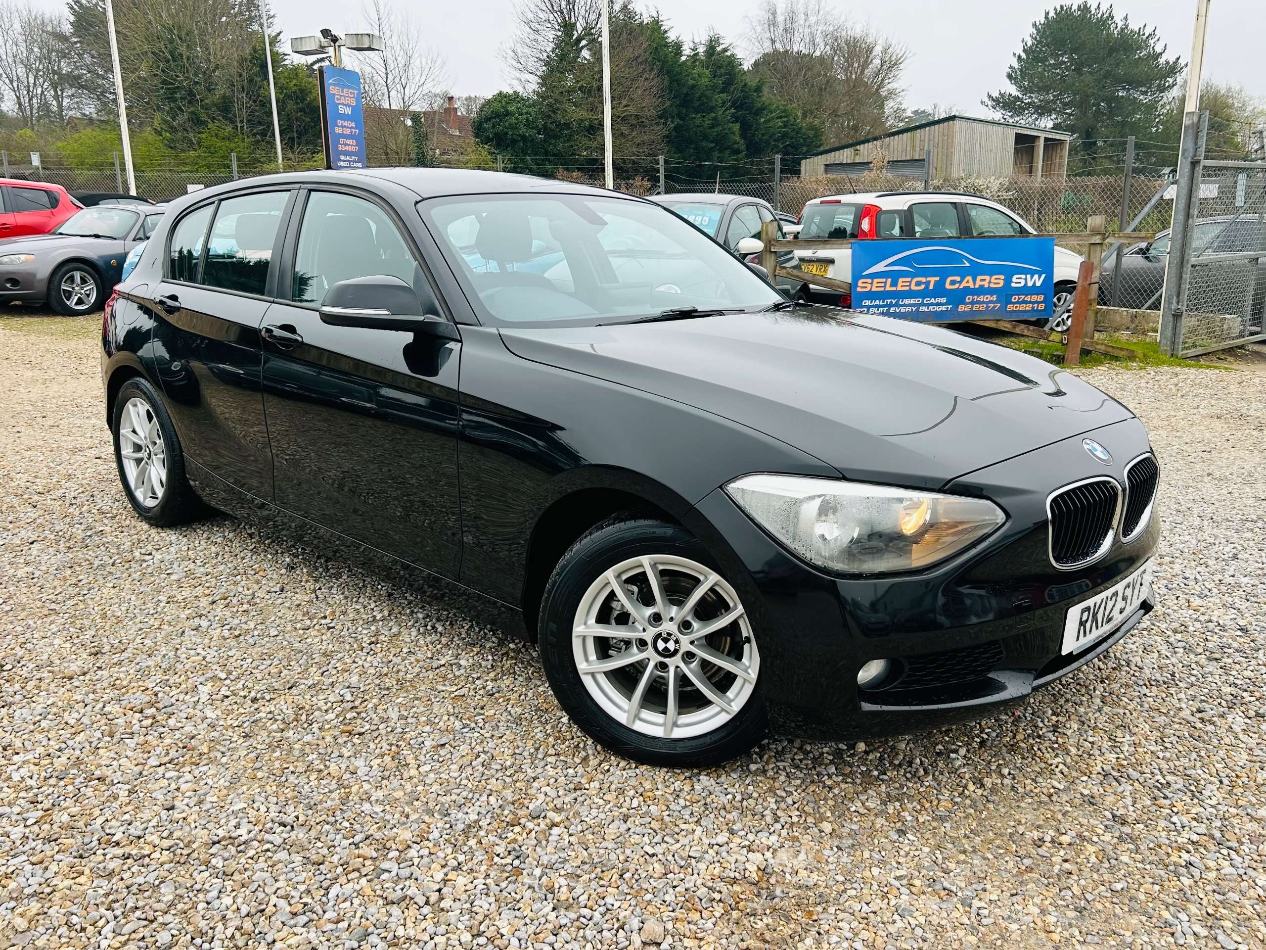 A 2012 BMW 1 SERIES 2.0 118d SE Hatchback 5dr Diesel Manual Euro 5 (s/s) (143 ps) A 2012 BMW 1 SERIES 2.0 118d SE Hatchback 5dr Diesel Manual Euro 5 (s/s) (143 ps)