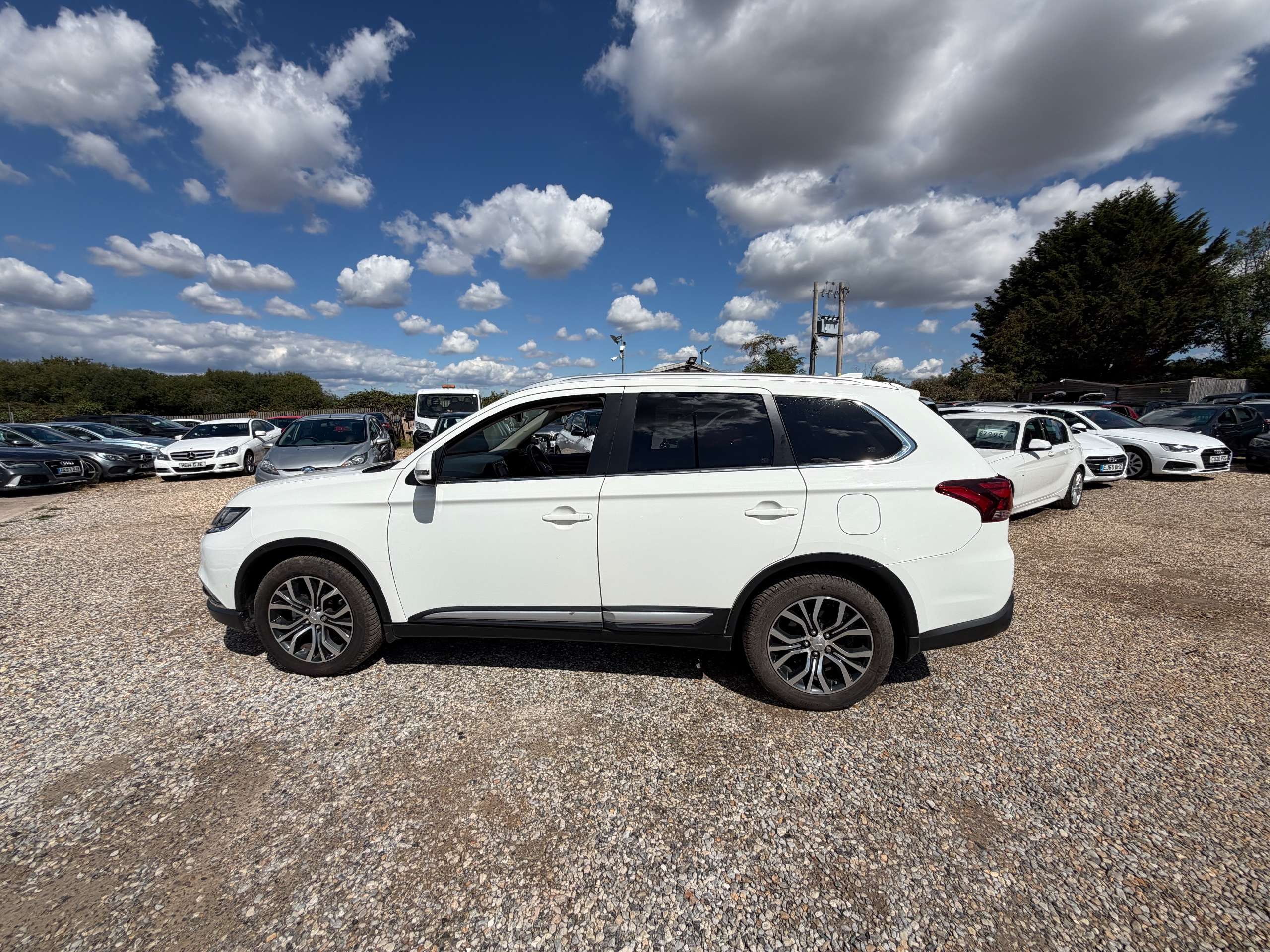 2016 MITSUBISHI OUTLANDER 2016 MITSUBISHI OUTLANDER