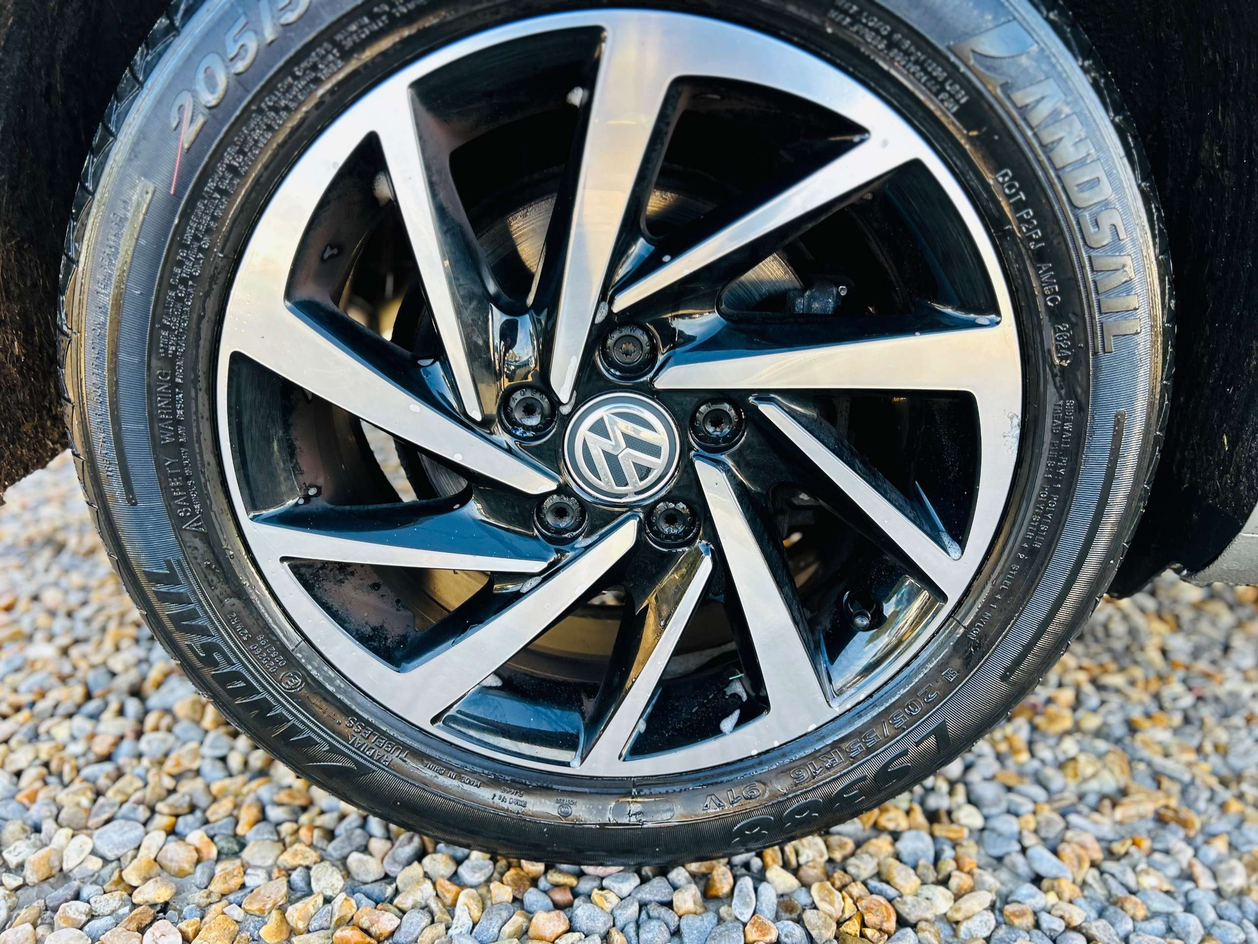 A 2019 VOLKSWAGEN GOLF 1.5 TSI EVO Match Hatchback 5dr Petrol Manual Euro 6 (s/s) (150 ps) A 2019 VOLKSWAGEN GOLF 1.5 TSI EVO Match Hatchback 5dr Petrol Manual Euro 6 (s/s) (150 ps)