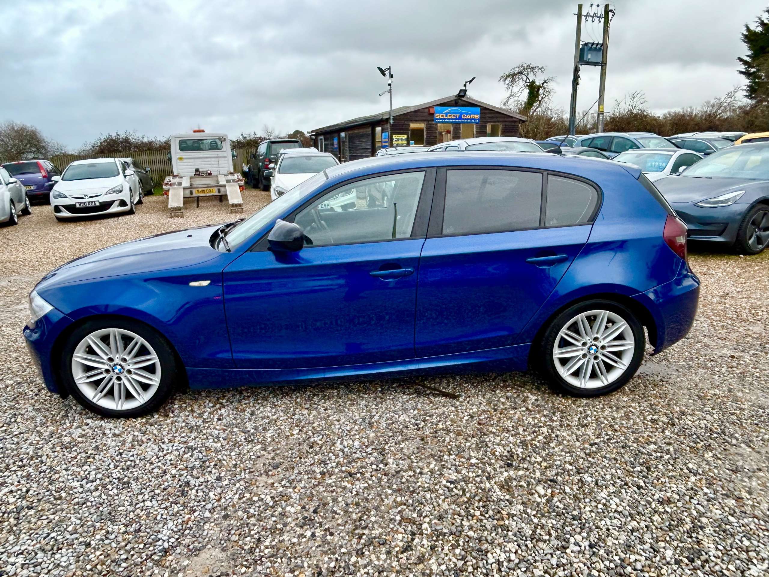 2011 BMW 1 SERIES 2011 BMW 1 SERIES