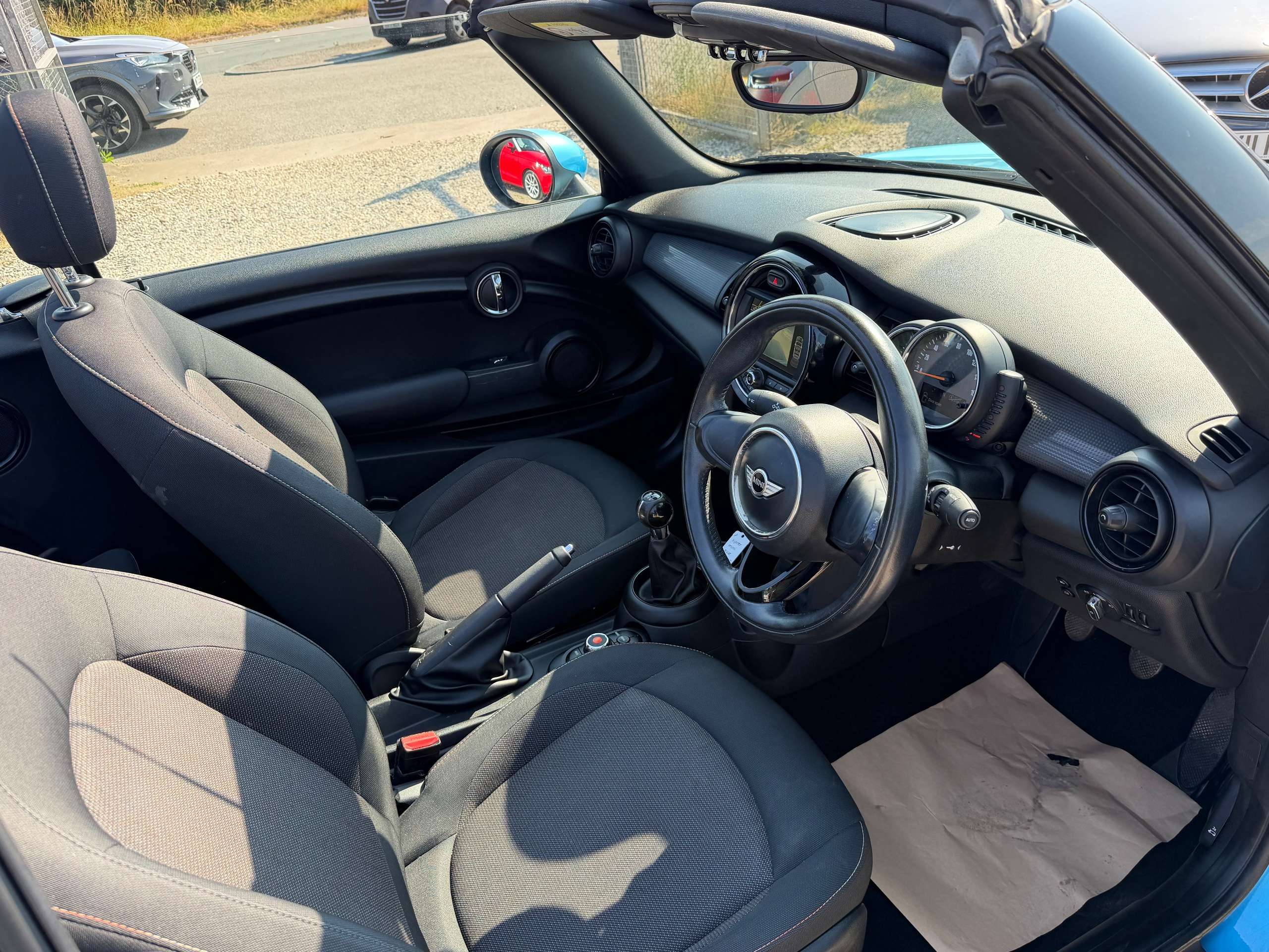 A 2017 MINI CONVERTIBLE 1.5 Cooper Convertible 2dr Petrol Manual Euro 6 (s/s) (136 ps) A 2017 MINI CONVERTIBLE 1.5 Cooper Convertible 2dr Petrol Manual Euro 6 (s/s) (136 ps)