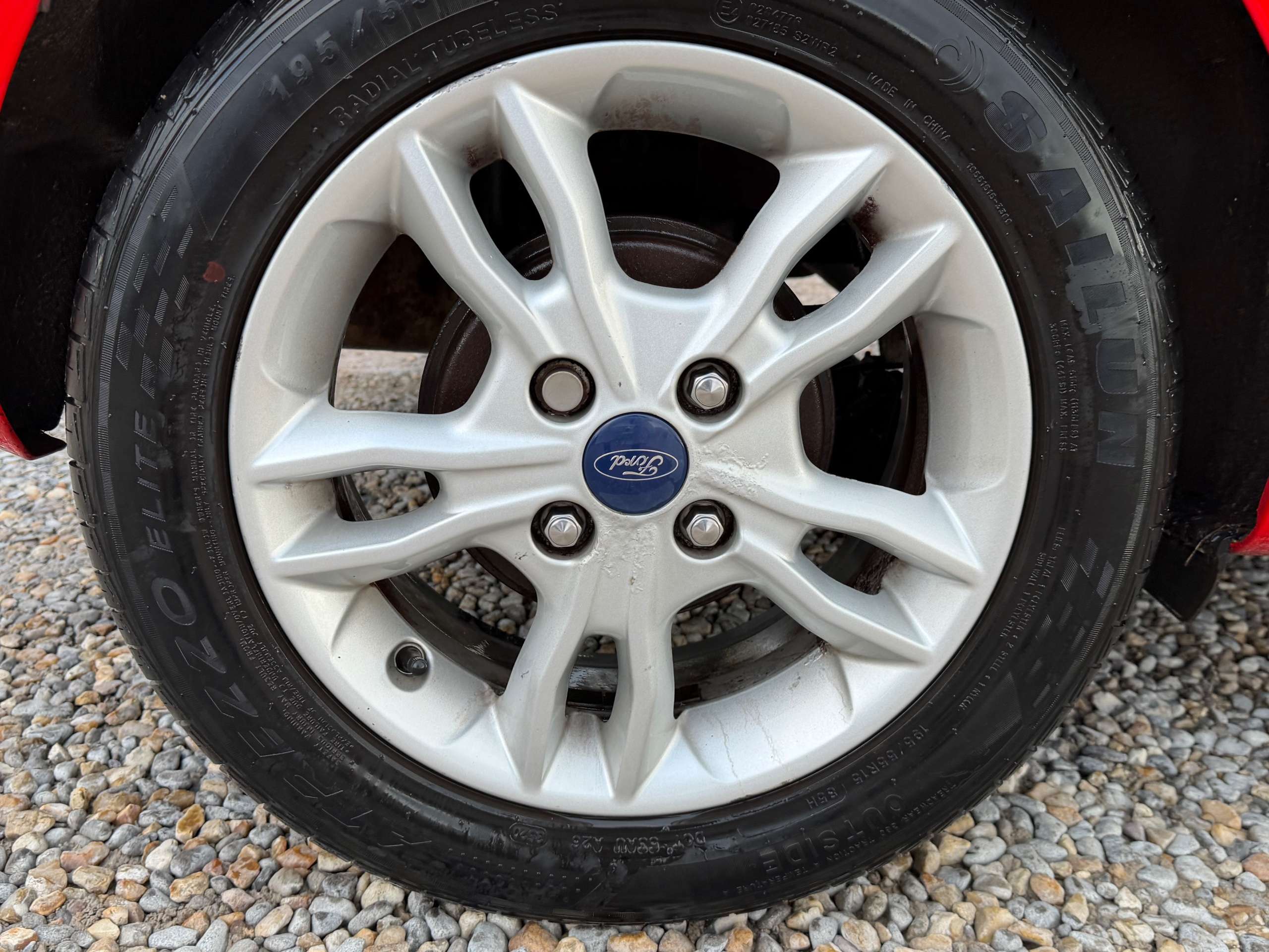 A 2014 FORD FIESTA 1.0T EcoBoost Zetec Hatchback 5dr Petrol Manual Euro 5 (s/s) (100 ps) A 2014 FORD FIESTA 1.0T EcoBoost Zetec Hatchback 5dr Petrol Manual Euro 5 (s/s) (100 ps)