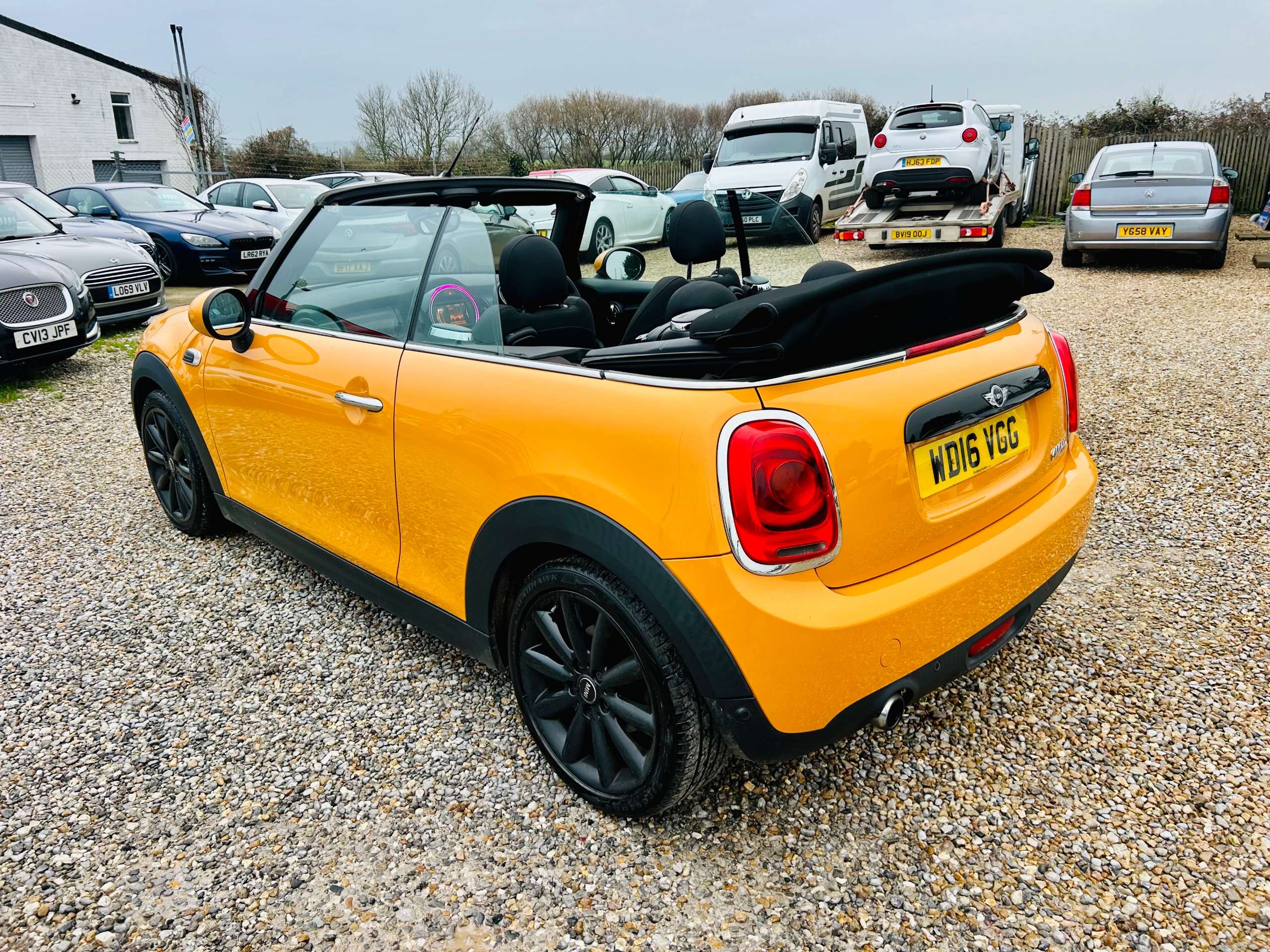 2016 MINI CONVERTIBLE 2016 MINI CONVERTIBLE