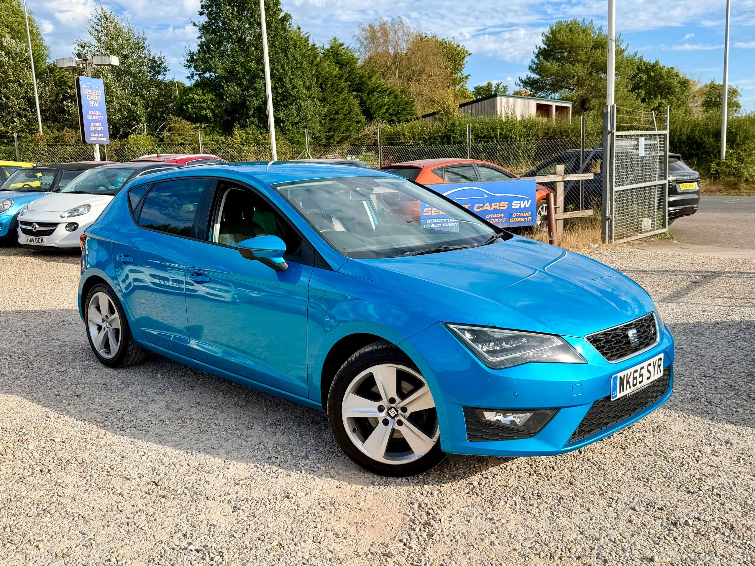 A 2015 SEAT LEON 1.4 EcoTSI FR Hatchback 5dr Petrol Manual Euro 6 (s/s) (150 ps) A 2015 SEAT LEON 1.4 EcoTSI FR Hatchback 5dr Petrol Manual Euro 6 (s/s) (150 ps)