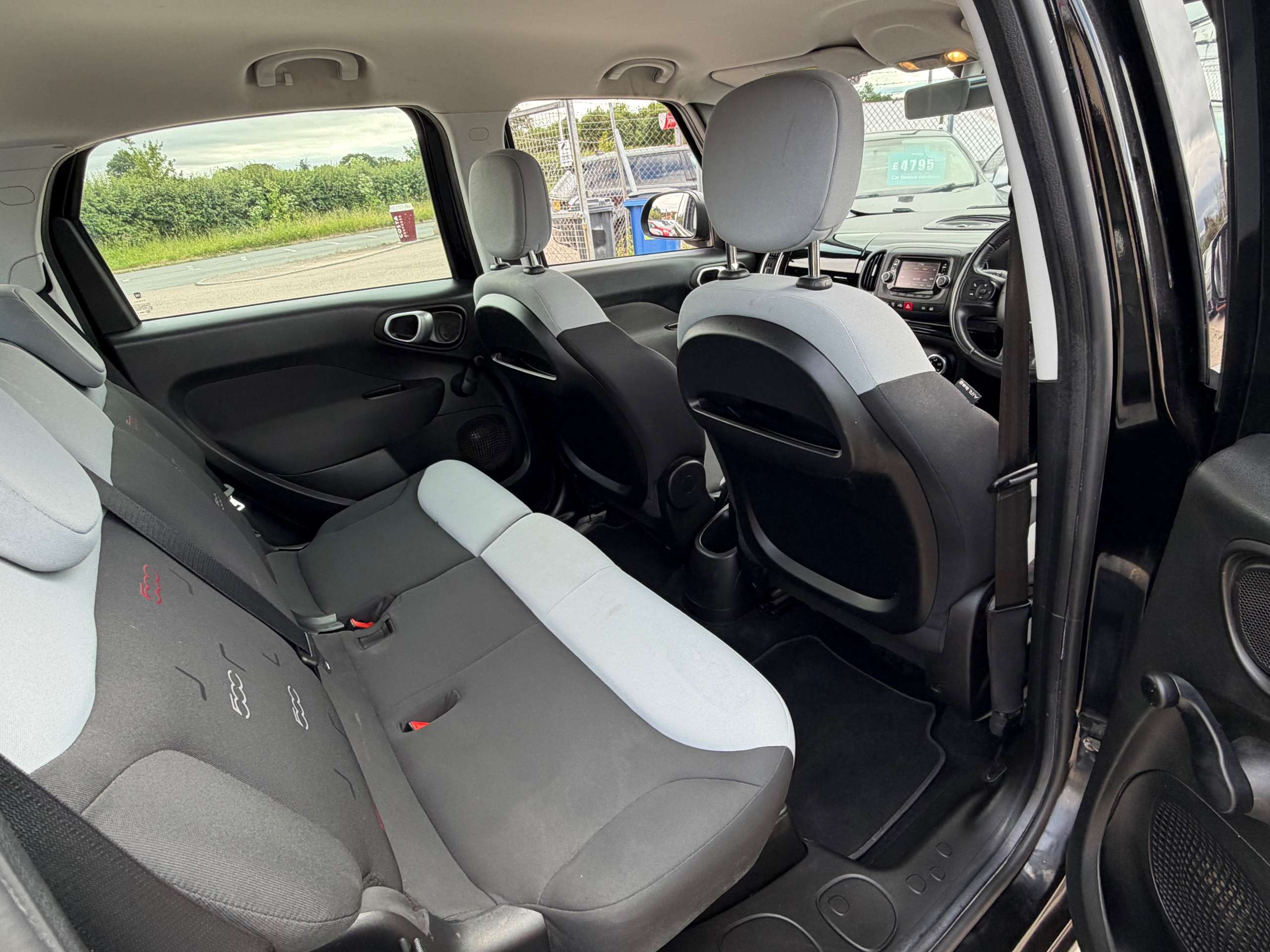 2014 FIAT 500L 2014 FIAT 500L