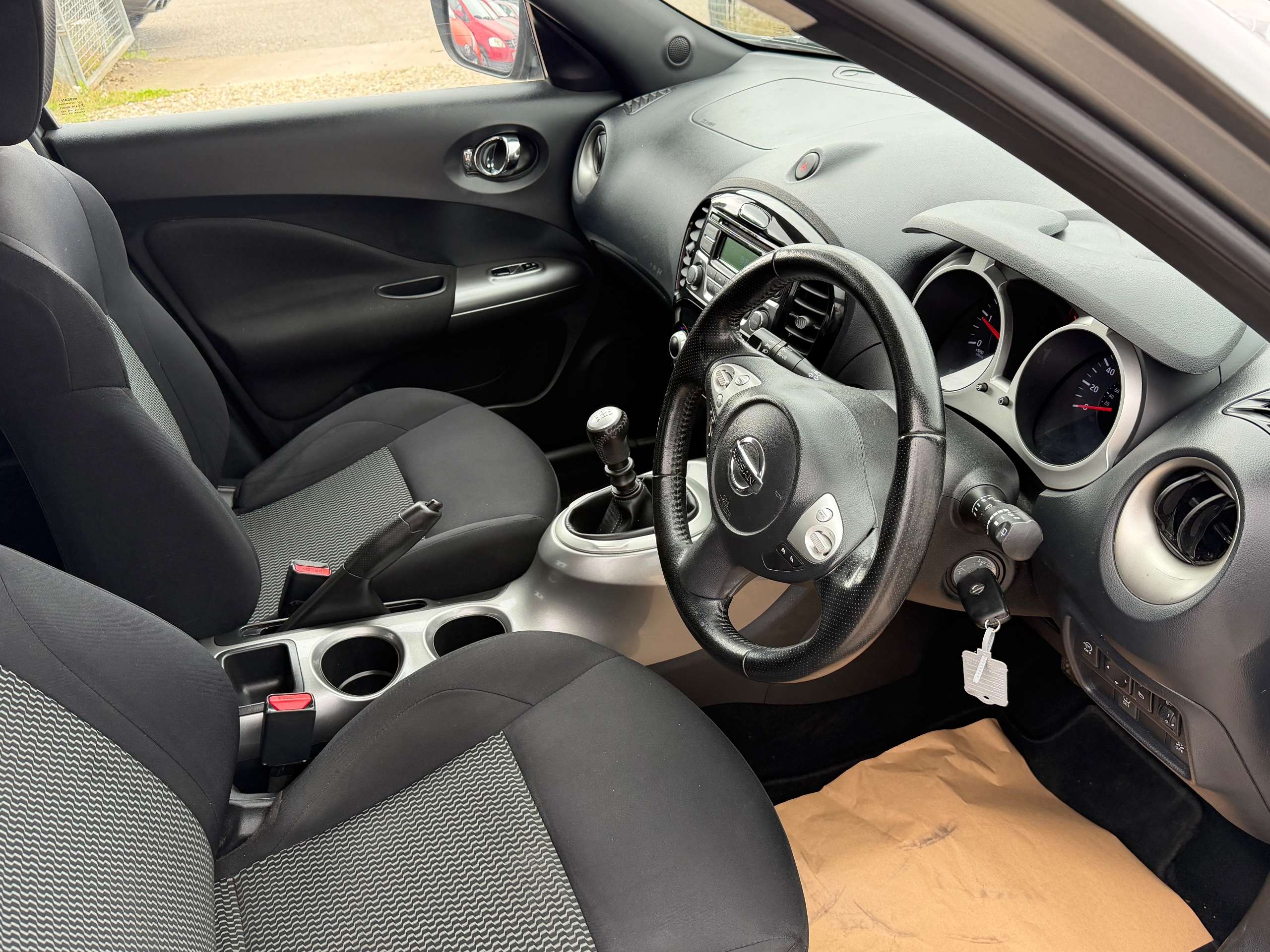 A 2014 NISSAN JUKE 1.5 dCi 8v Acenta SUV 5dr Diesel Manual Euro 5 (s/s) (110 ps) A 2014 NISSAN JUKE 1.5 dCi 8v Acenta SUV 5dr Diesel Manual Euro 5 (s/s) (110 ps)
