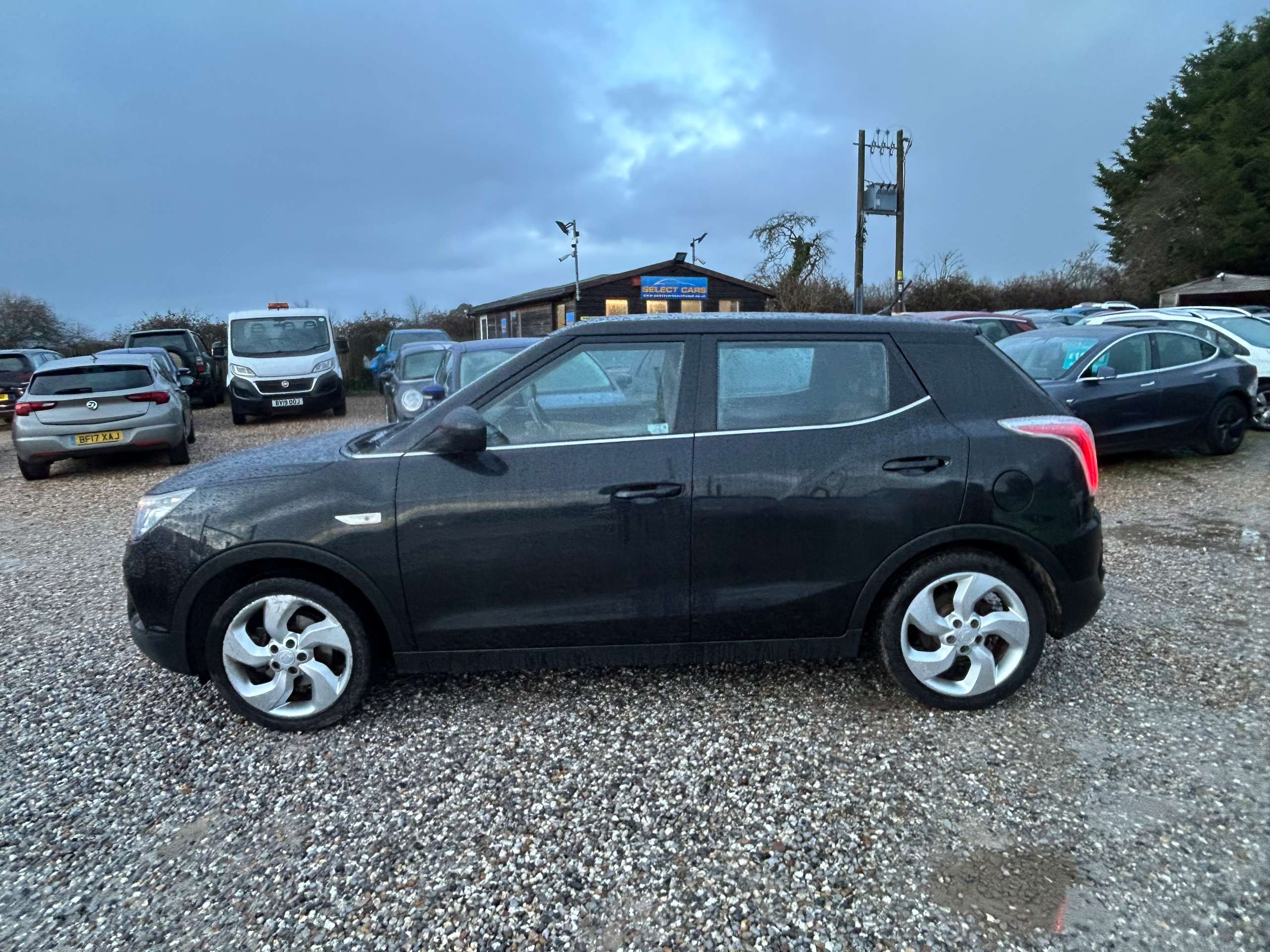 2015 SSANGYONG TIVOLI 2015 SSANGYONG TIVOLI