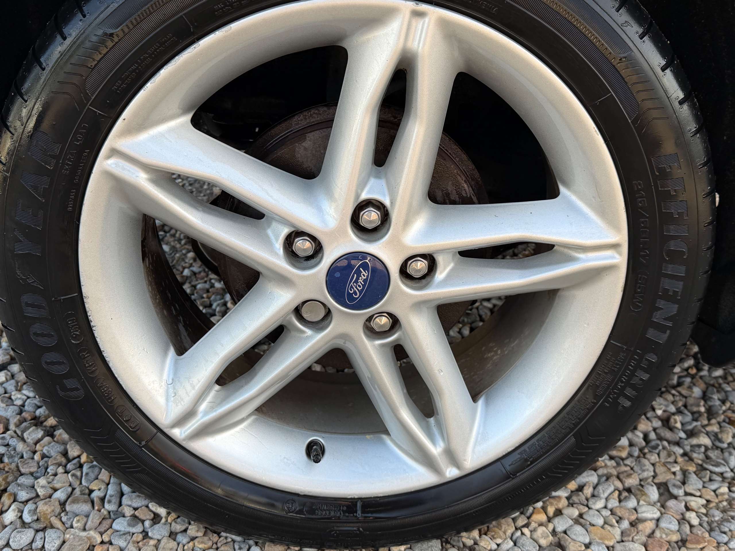 A 2014 FORD FOCUS 1.0T EcoBoost Titanium Hatchback 5dr Petrol Manual Euro 6 (s/s) (125 ps) A 2014 FORD FOCUS 1.0T EcoBoost Titanium Hatchback 5dr Petrol Manual Euro 6 (s/s) (125 ps)
