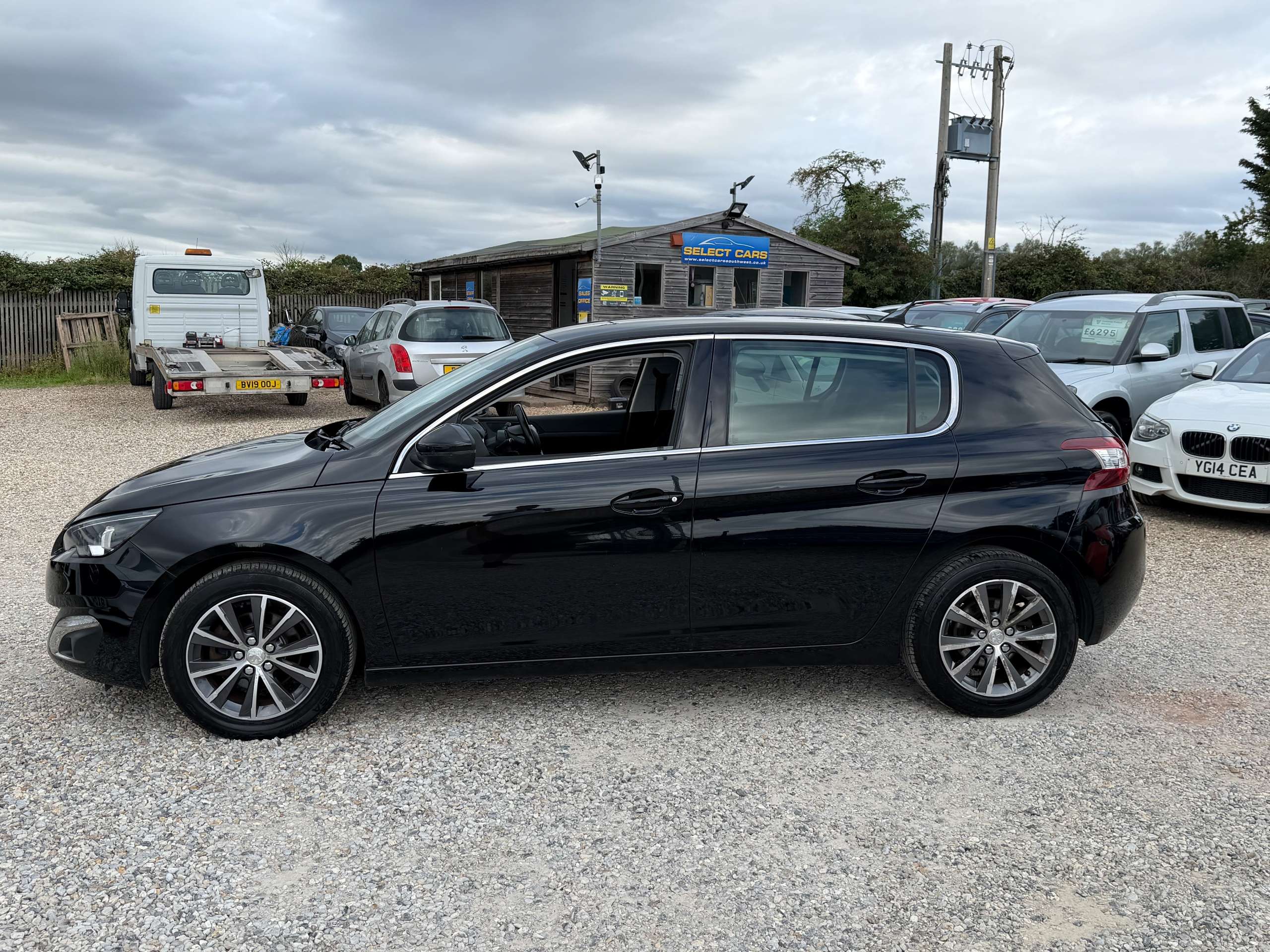 2016 PEUGEOT 308 2016 PEUGEOT 308