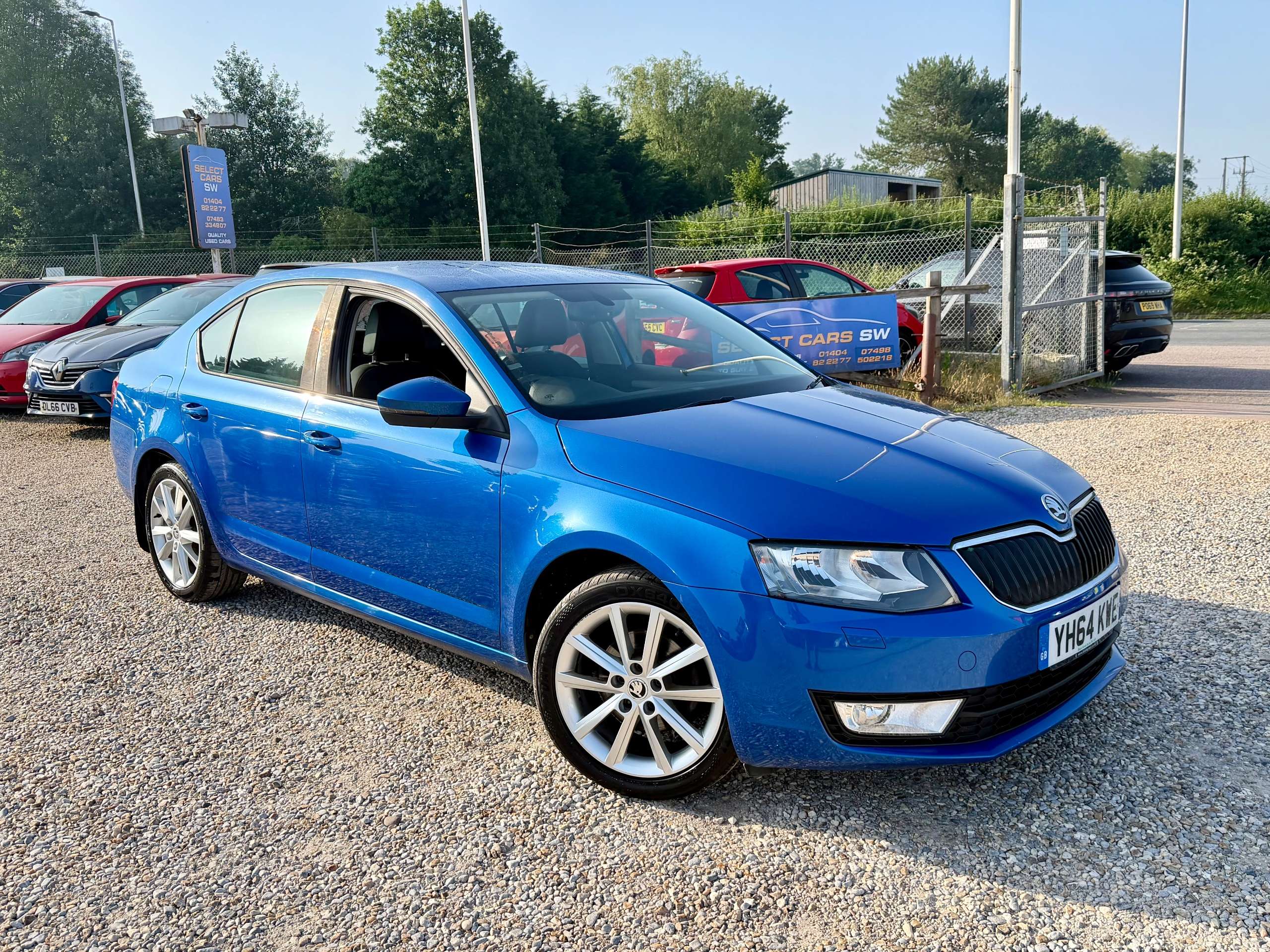 A 2014 SKODA OCTAVIA 1.4 TSI Elegance Hatchback 5dr Petrol Manual Euro 5 (s/s) (140 ps) A 2014 SKODA OCTAVIA 1.4 TSI Elegance Hatchback 5dr Petrol Manual Euro 5 (s/s) (140 ps)