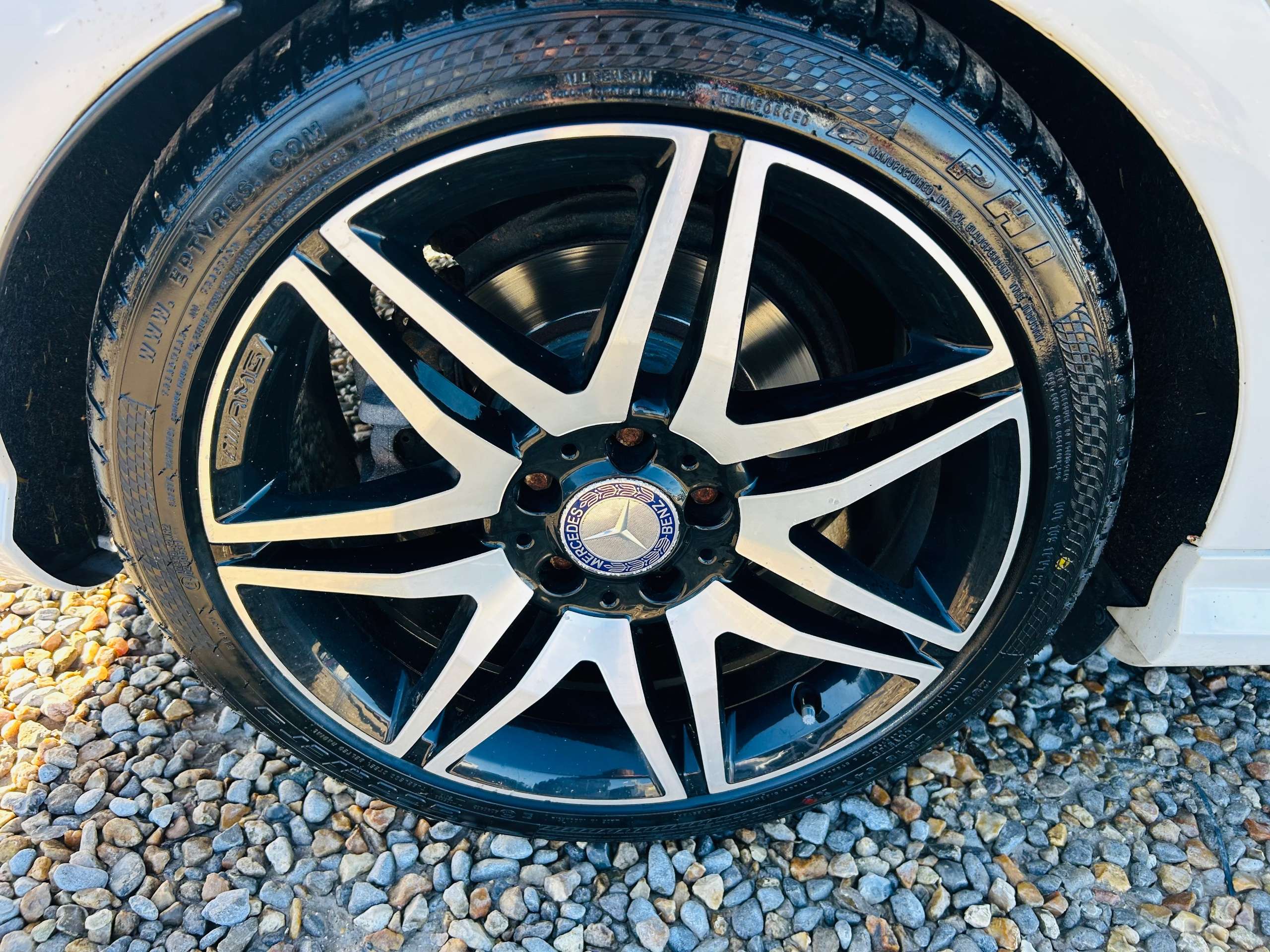 A 2012 MERCEDES-BENZ C CLASS 2.1 C220 CDI BlueEfficiency AMG Sport Plus Estate 5dr Diesel G-Tronic+ Euro 5 (s/s) (170 ps) A 2012 MERCEDES-BENZ C CLASS 2.1 C220 CDI BlueEfficiency AMG Sport Plus Estate 5dr Diesel G-Tronic+ Euro 5 (s/s) (170 ps)