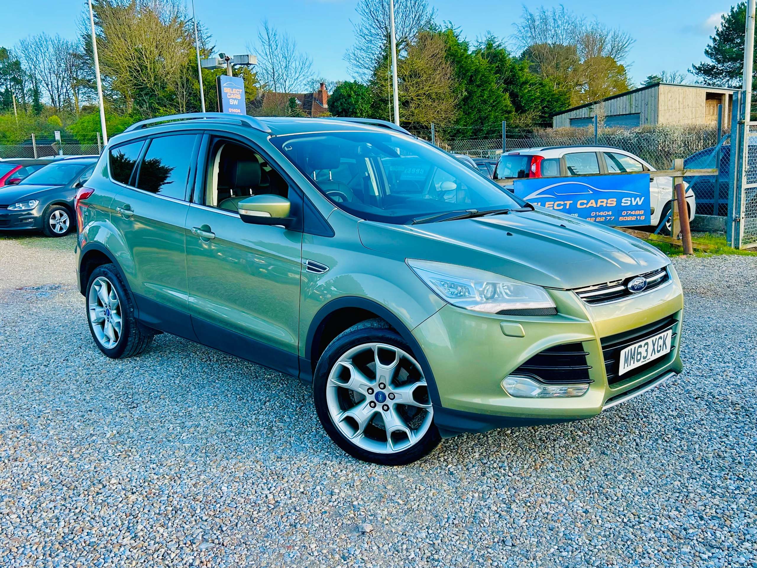 A 2014 FORD KUGA 2.0 TDCi Titanium X SUV 5dr Diesel Manual 2WD Euro 5 (140 ps) A 2014 FORD KUGA 2.0 TDCi Titanium X SUV 5dr Diesel Manual 2WD Euro 5 (140 ps)