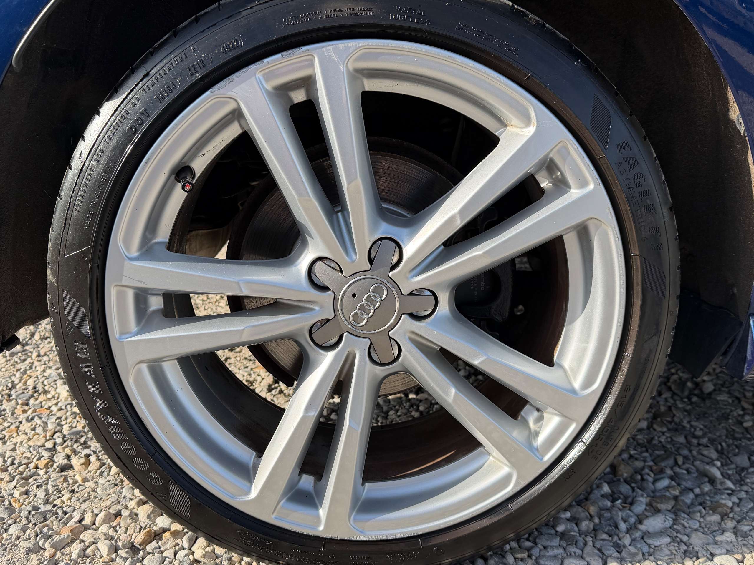 A 2015 AUDI S1 2.0 TFSI Sportback 5dr Petrol Manual quattro Euro 6 (s/s) (231 ps) A 2015 AUDI S1 2.0 TFSI Sportback 5dr Petrol Manual quattro Euro 6 (s/s) (231 ps)