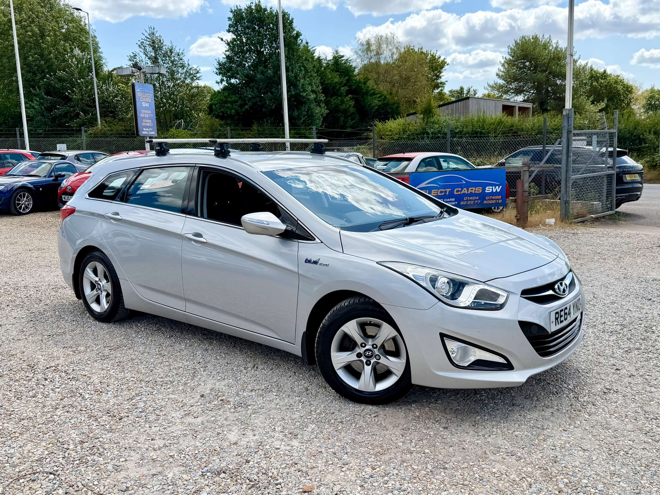 A 2014 HYUNDAI I40 1.7 CRDi Blue Drive Active Estate 5dr Diesel Manual Euro 5 (s/s) (136 ps) A 2014 HYUNDAI I40 1.7 CRDi Blue Drive Active Estate 5dr Diesel Manual Euro 5 (s/s) (136 ps)