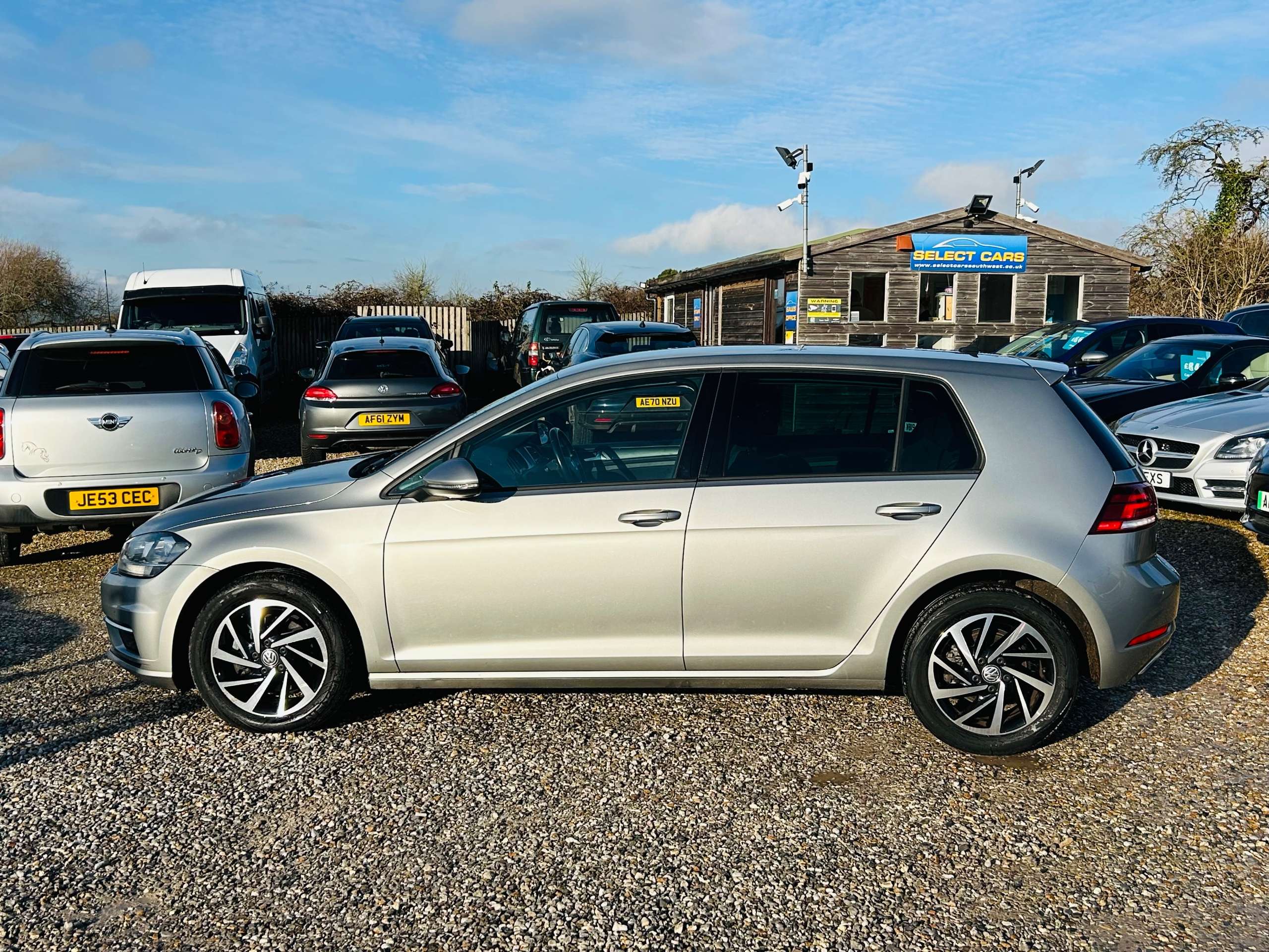 2019 VOLKSWAGEN GOLF 2019 VOLKSWAGEN GOLF