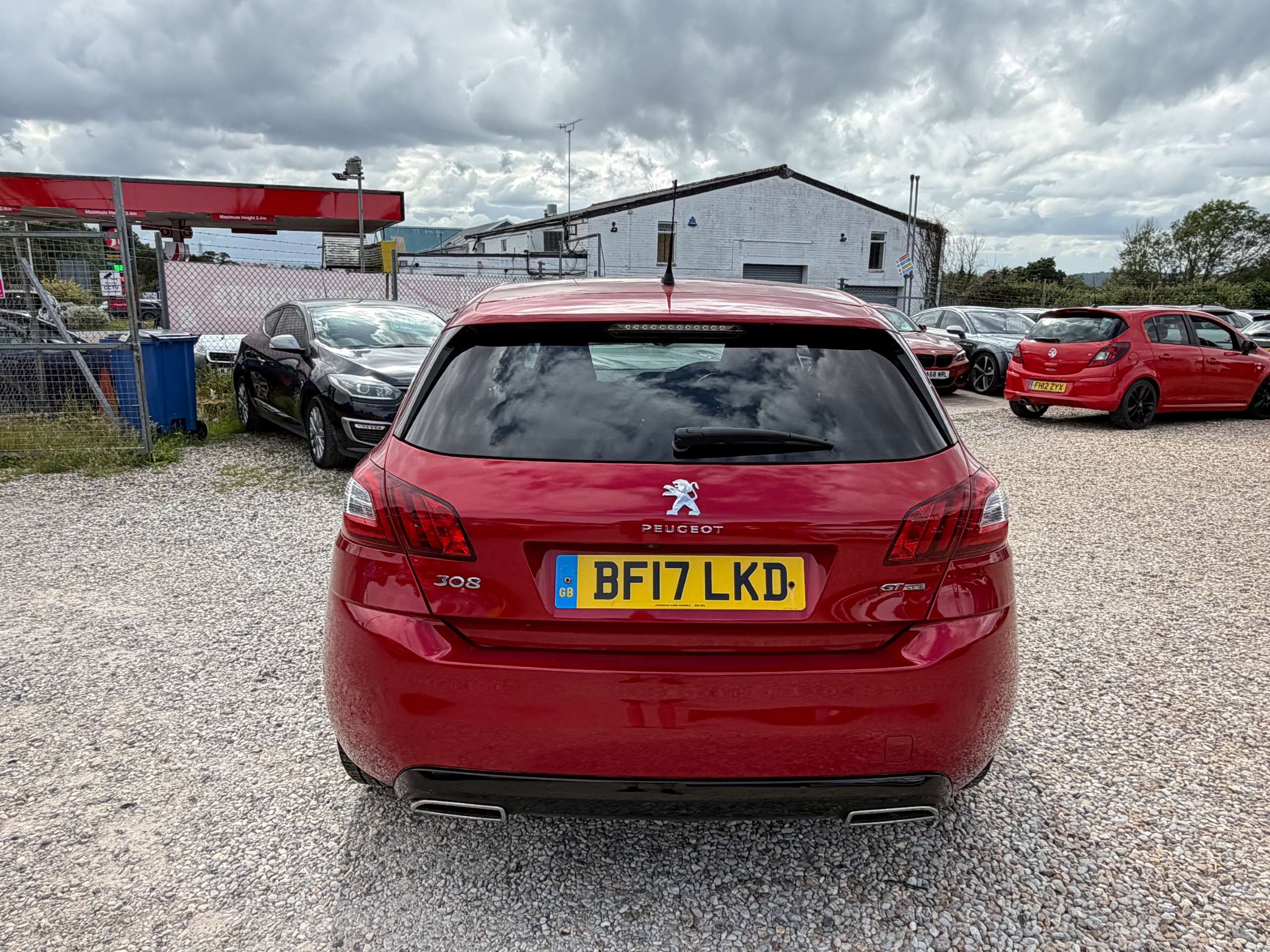 2017 PEUGEOT 308 2017 PEUGEOT 308
