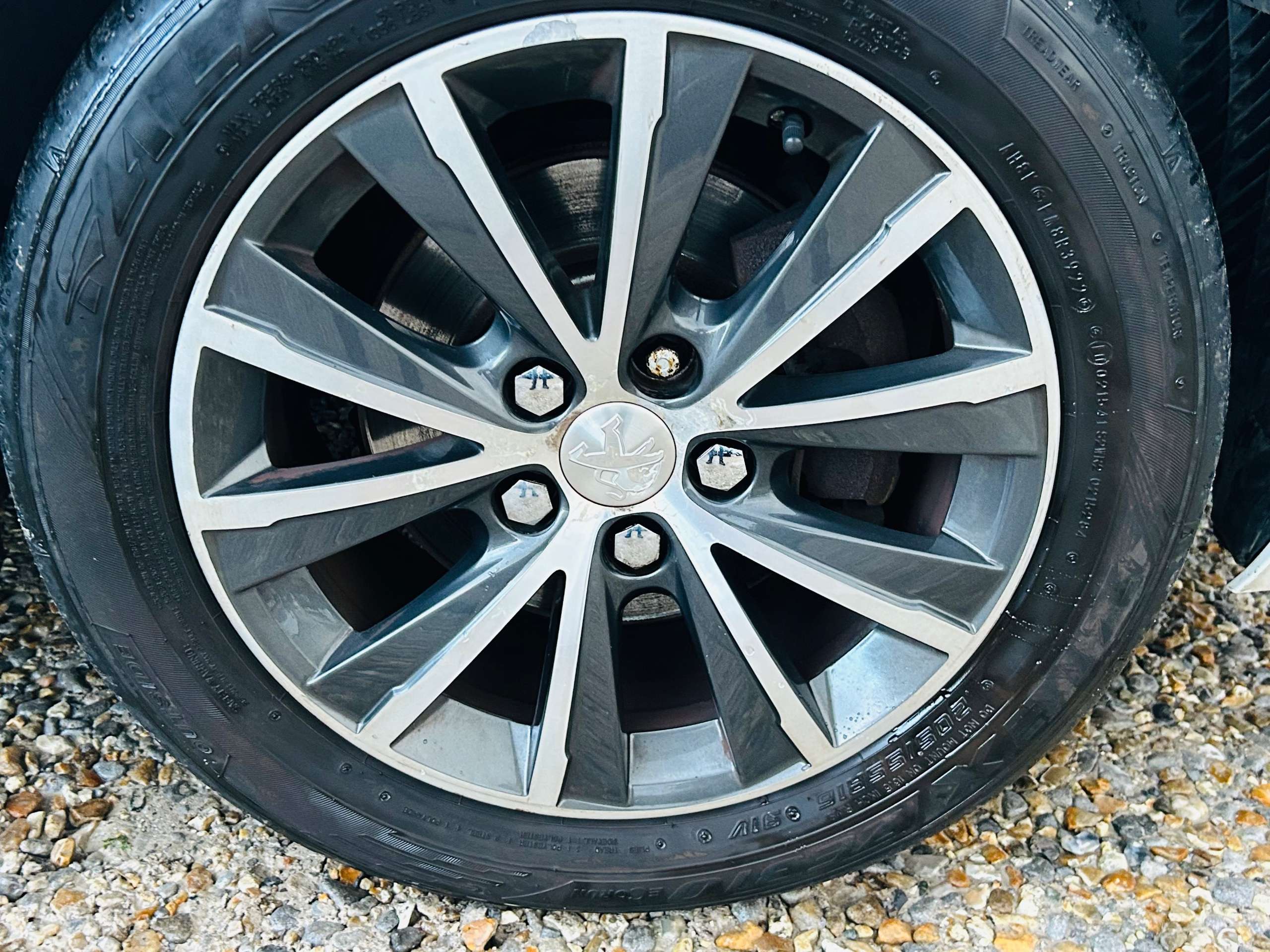 A 2016 PEUGEOT 308 SW 1.6 BlueHDi Allure Estate 5dr Diesel Manual Euro 6 (s/s) (120 ps) A 2016 PEUGEOT 308 SW 1.6 BlueHDi Allure Estate 5dr Diesel Manual Euro 6 (s/s) (120 ps)